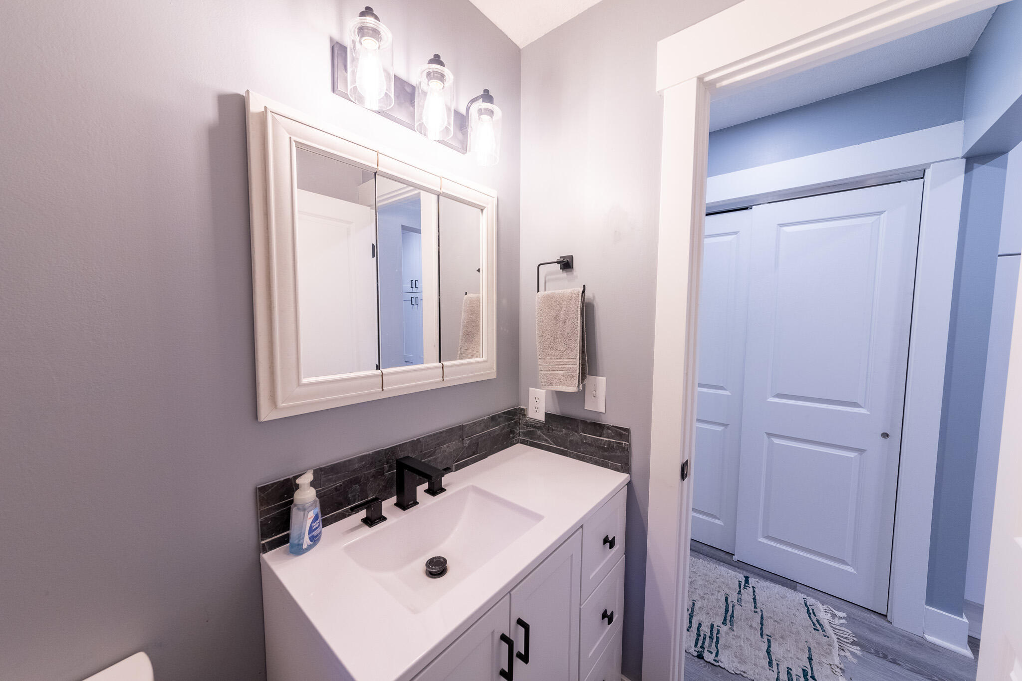 2591 Pinesboro Drive NE Grand Rapids MI 49525