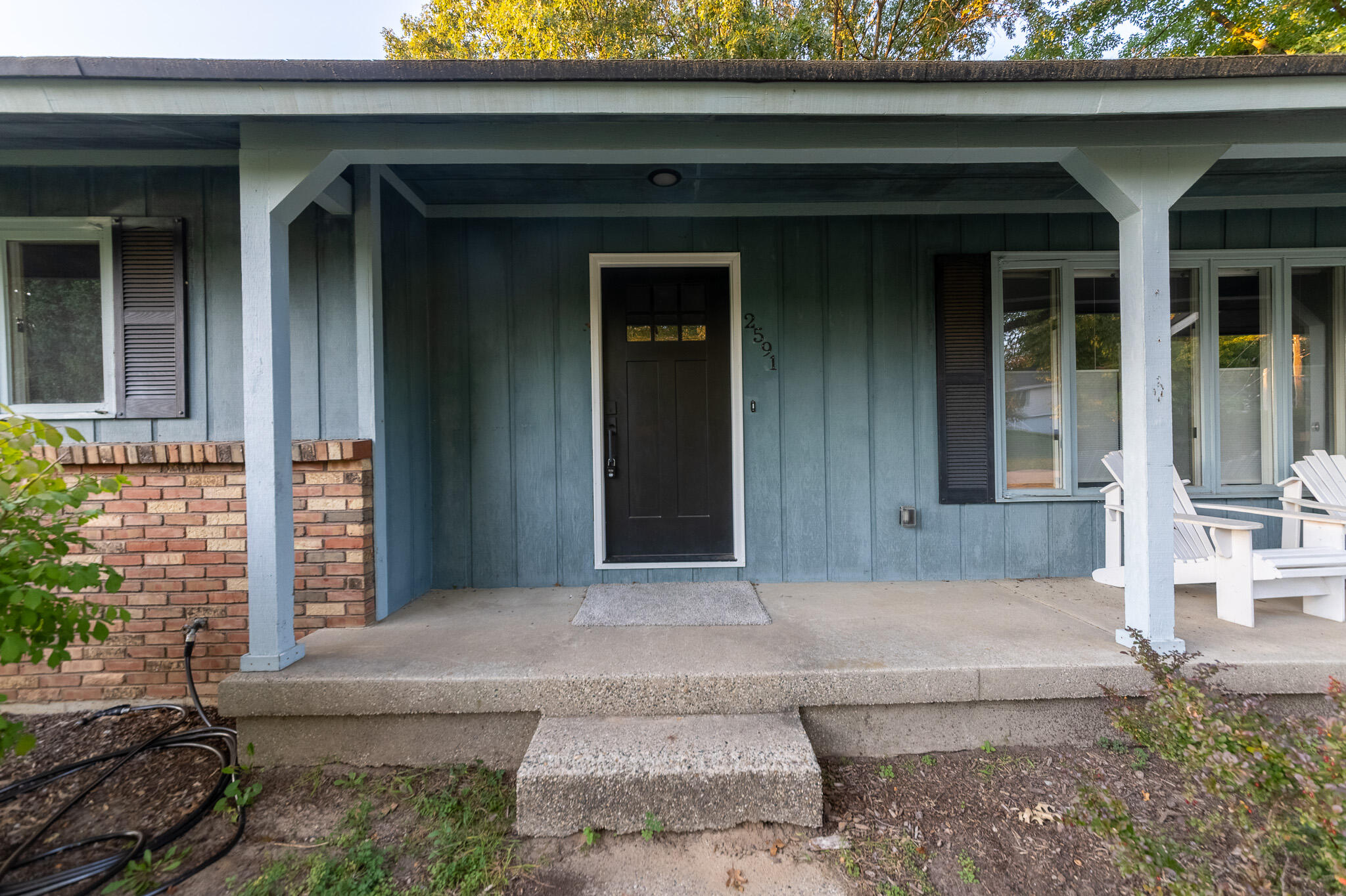 2591 Pinesboro Drive NE Grand Rapids MI 49525