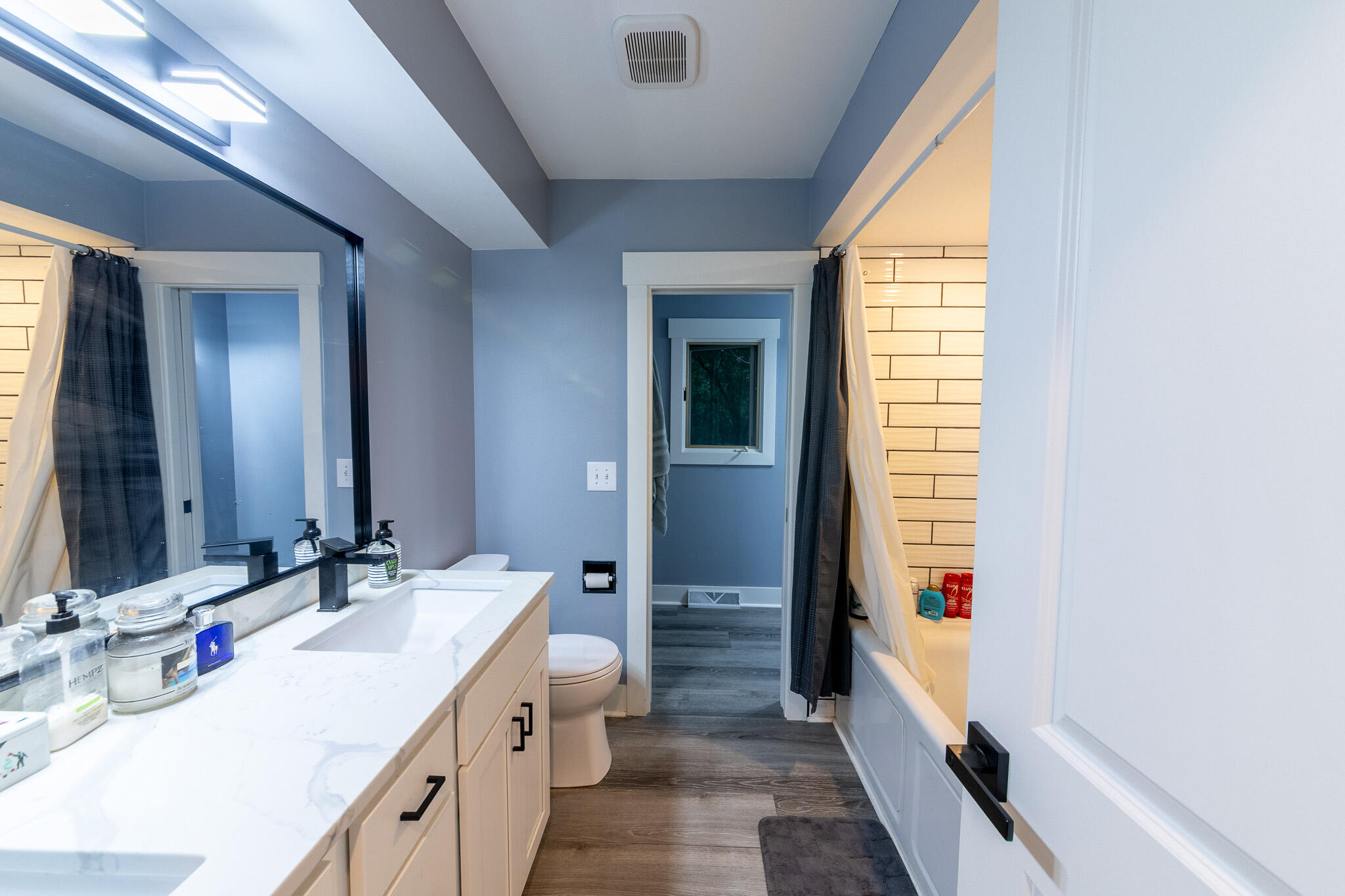 2591 Pinesboro Drive NE Grand Rapids MI 49525