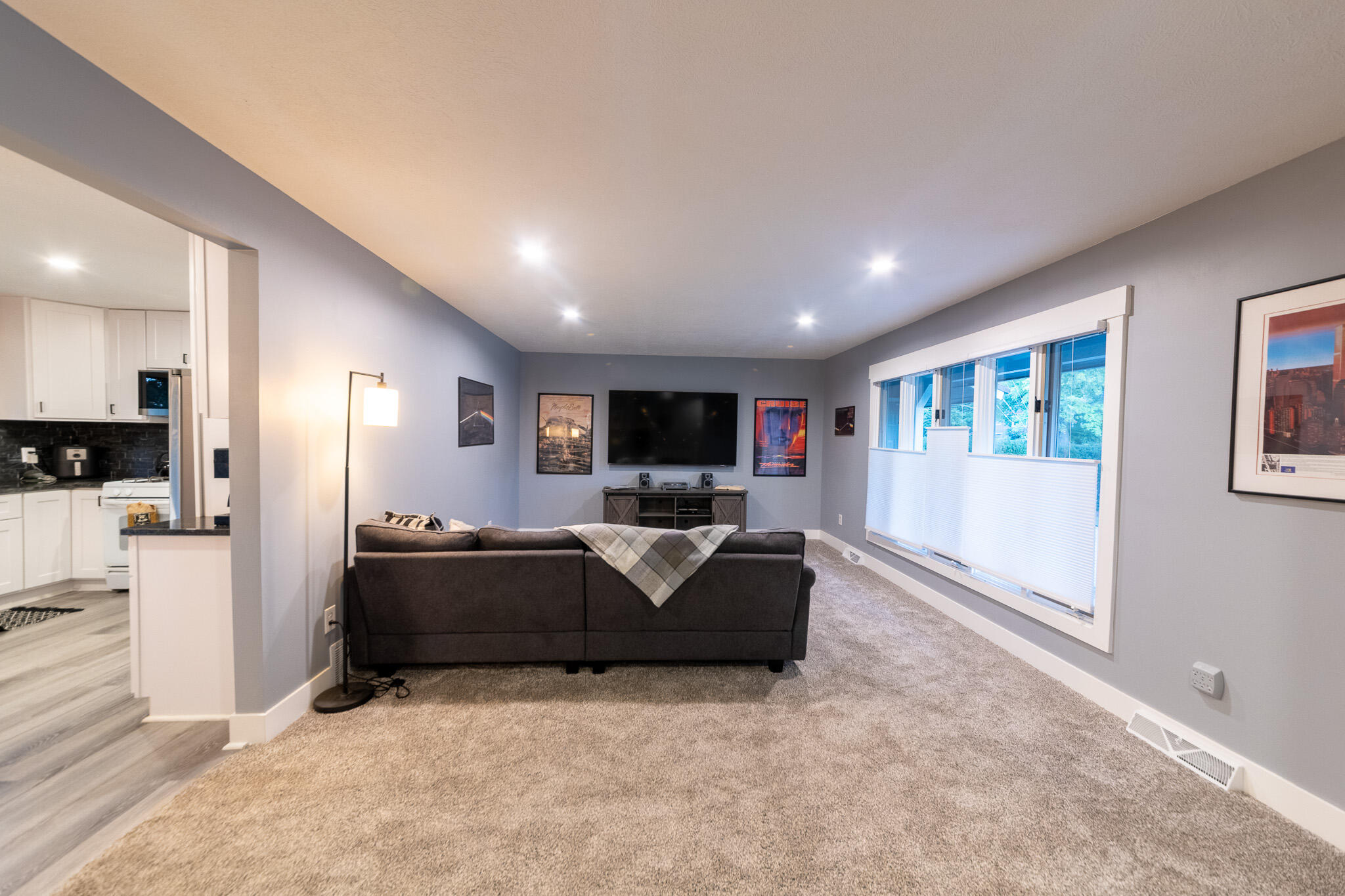 2591 Pinesboro Drive NE Grand Rapids MI 49525