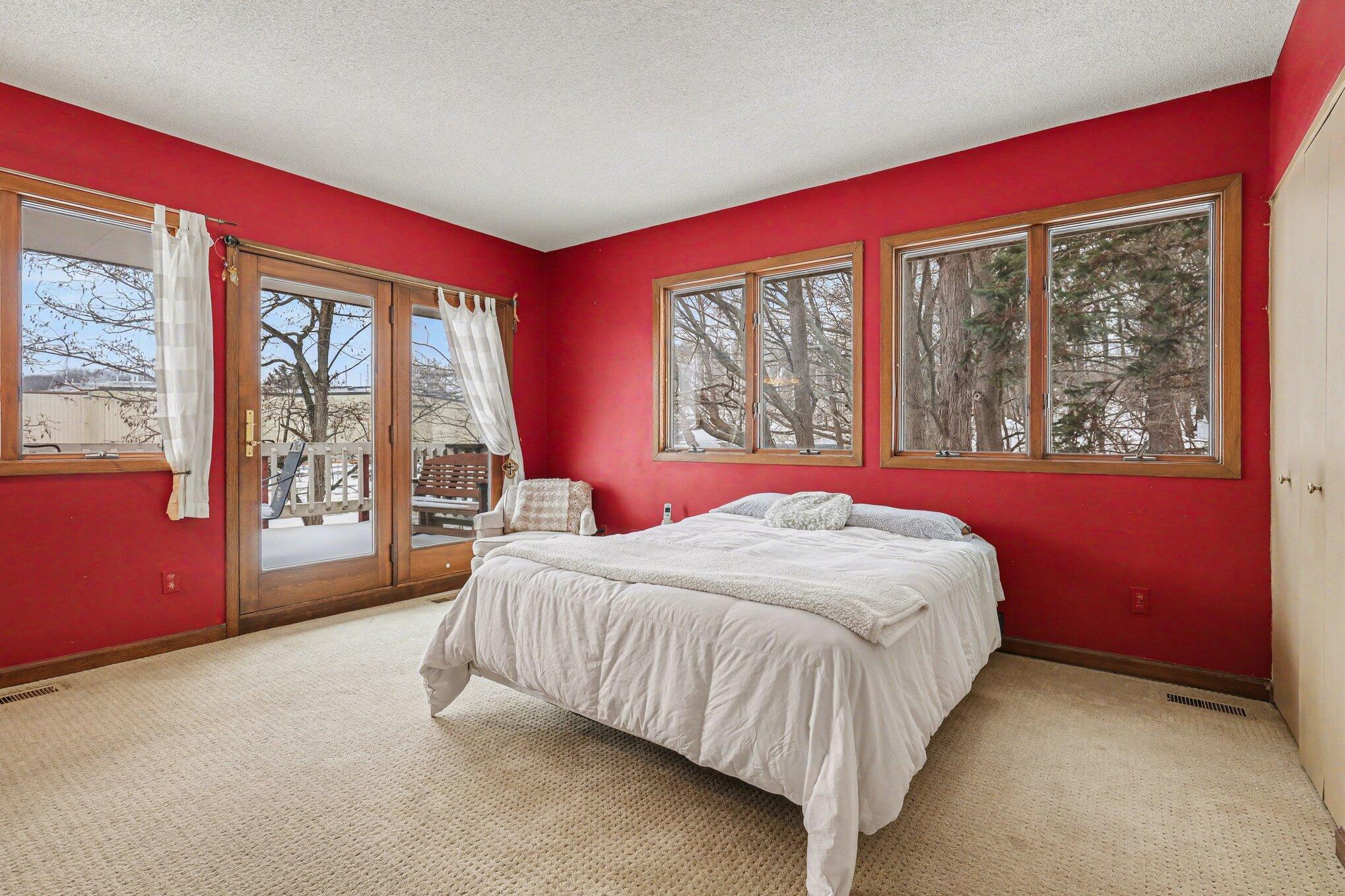 3135 Lakeshore Drive Muskegon MI 49441