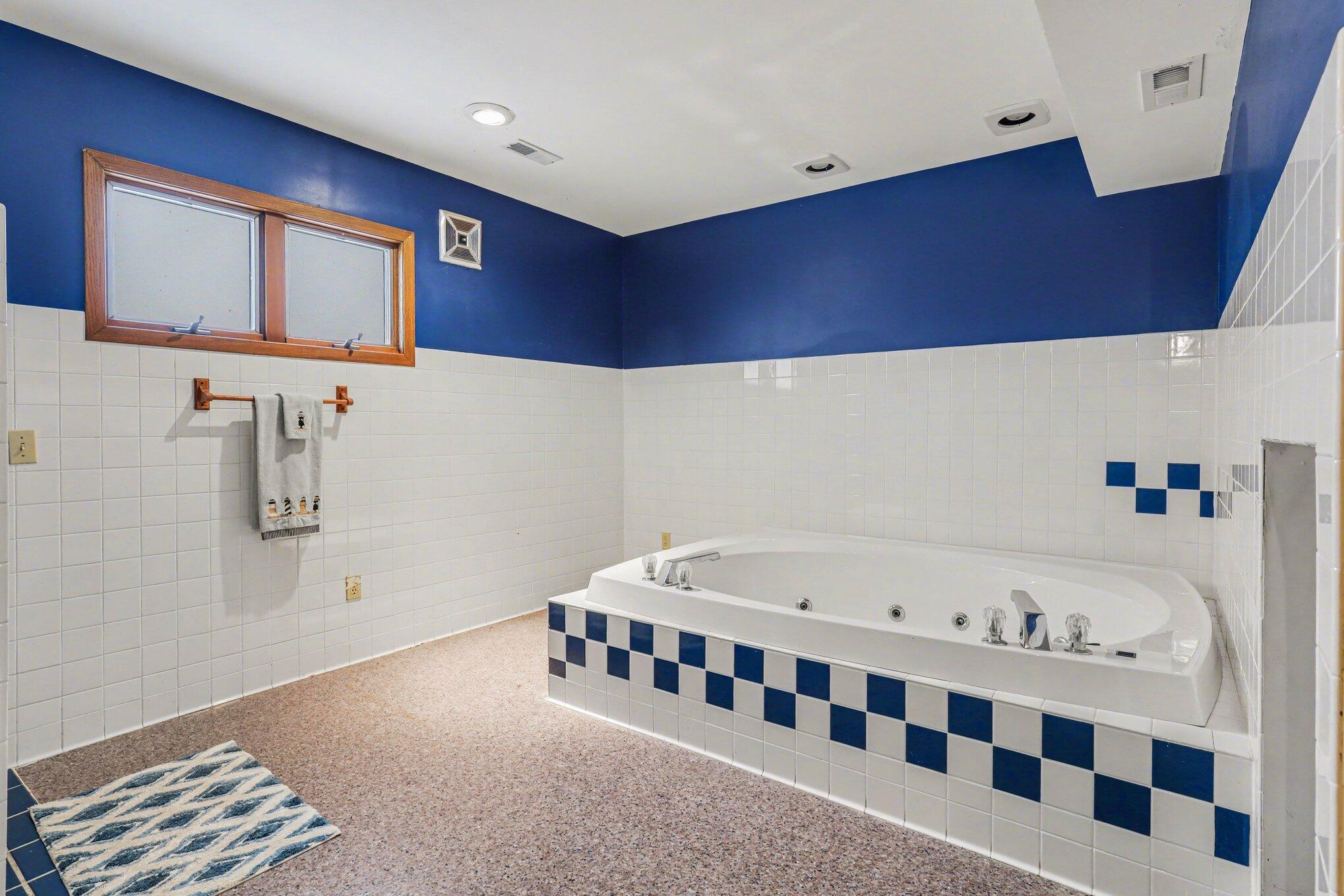 3135 Lakeshore Drive Muskegon MI 49441