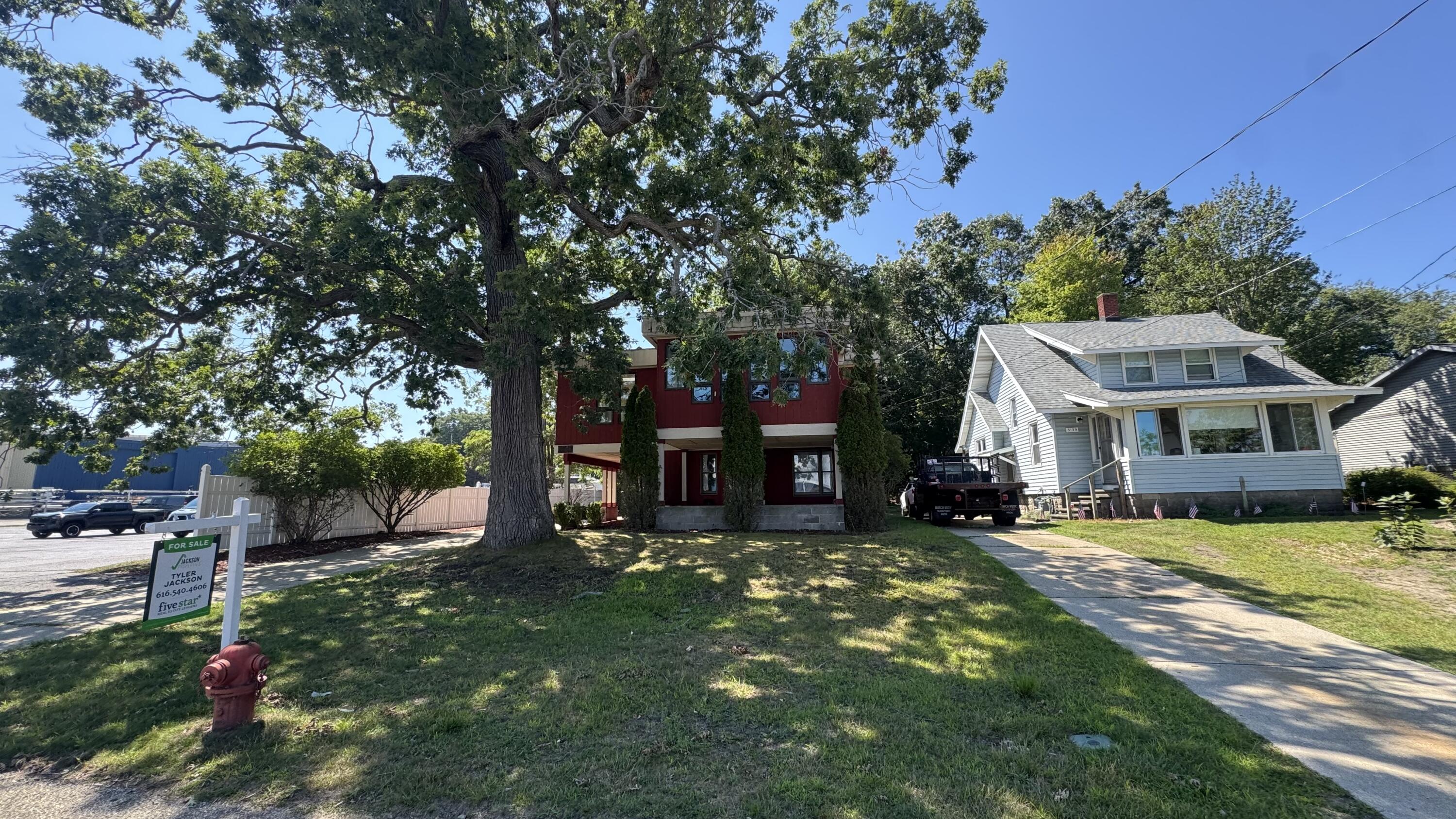 3135 Lakeshore Drive Muskegon MI 49441