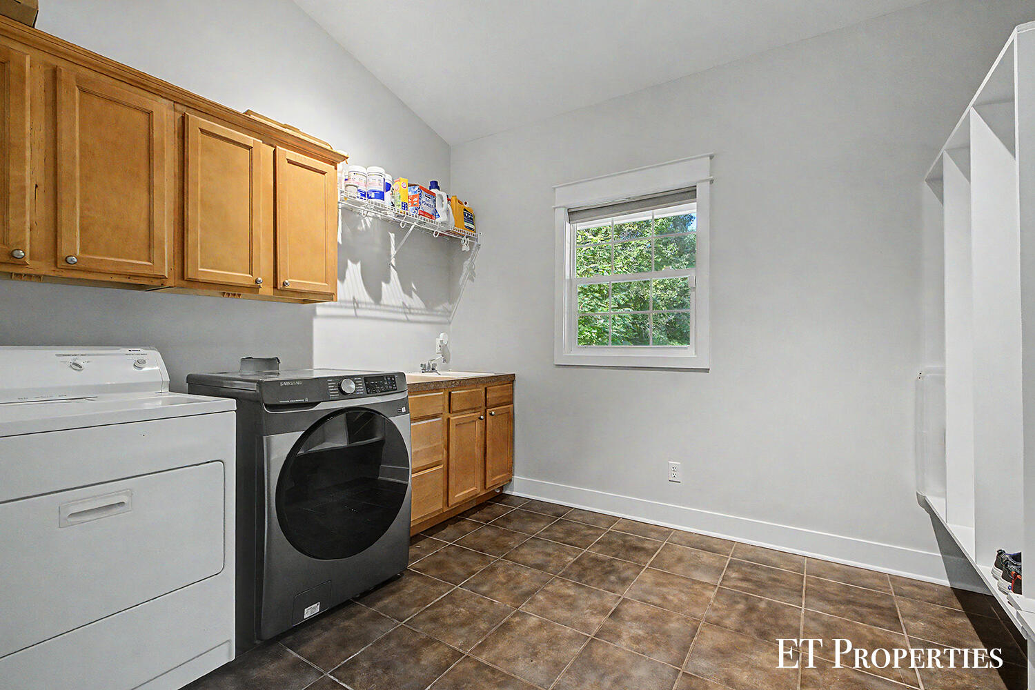 7801 Cascade Road SE Grand Rapids MI 49546