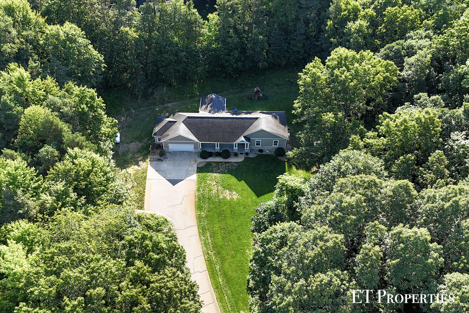 7801 Cascade Road SE Grand Rapids MI 49546
