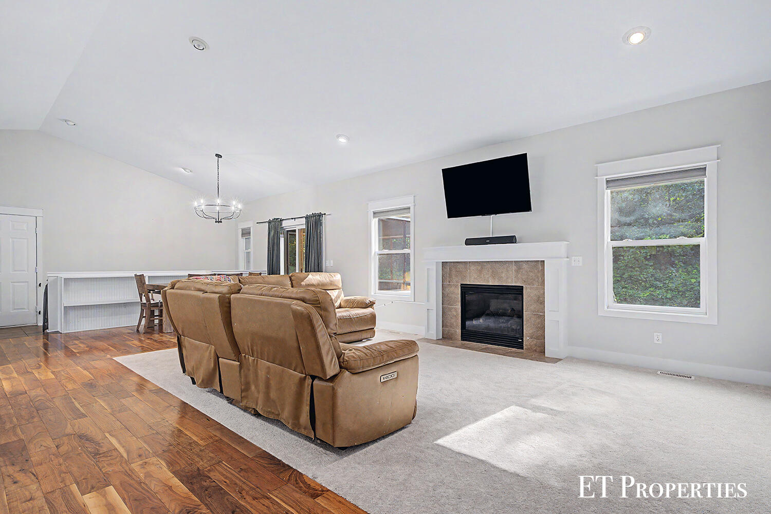 7801 Cascade Road SE Grand Rapids MI 49546