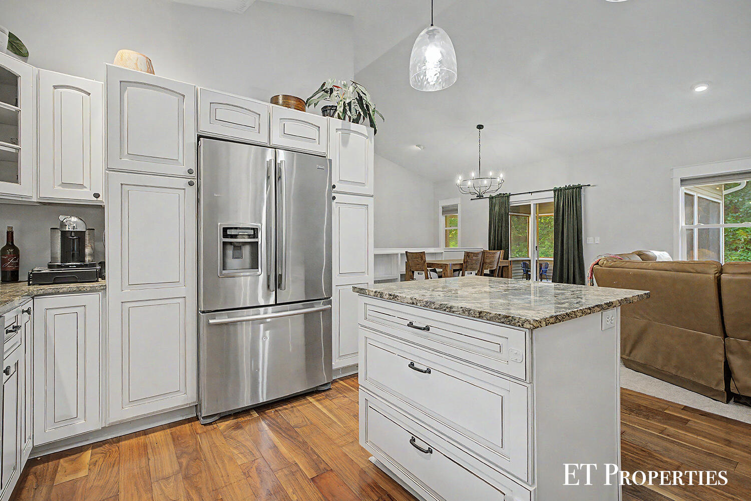 7801 Cascade Road SE Grand Rapids MI 49546