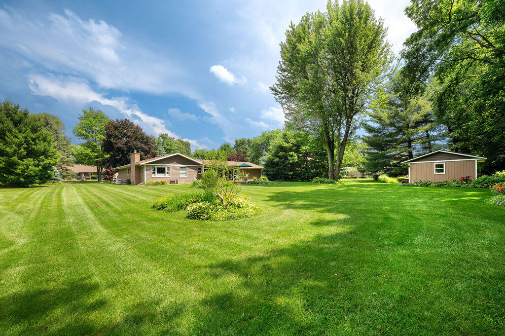 10615 Concord Drive Berrien Springs MI 49103