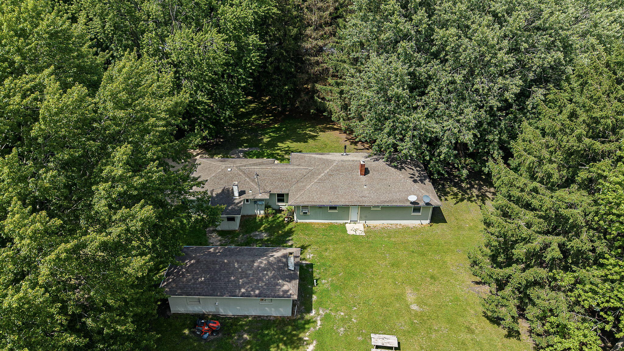 2718 Coloma Road Benton Harbor MI 49022