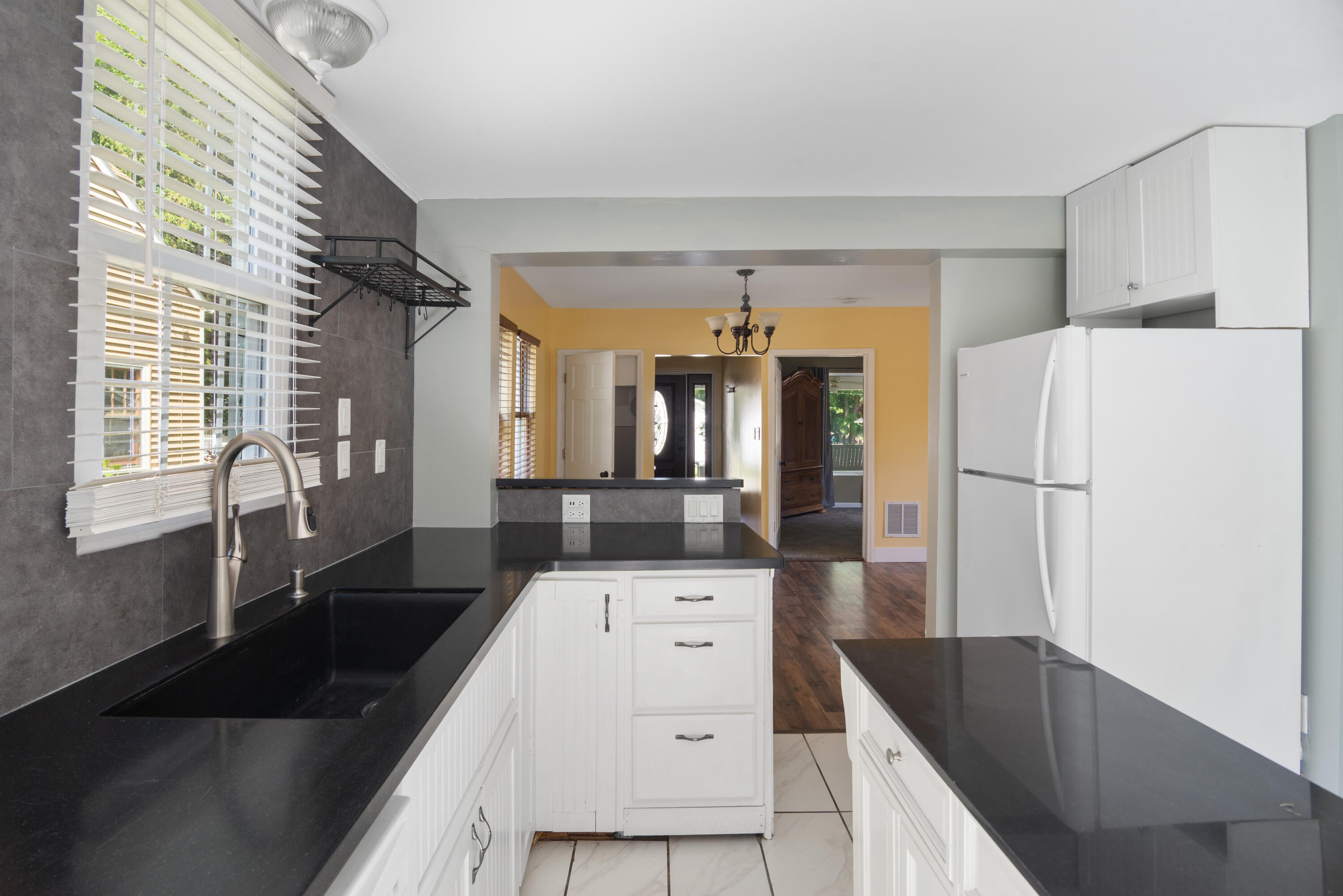 1118 E Alcott Street Kalamazoo MI 49001