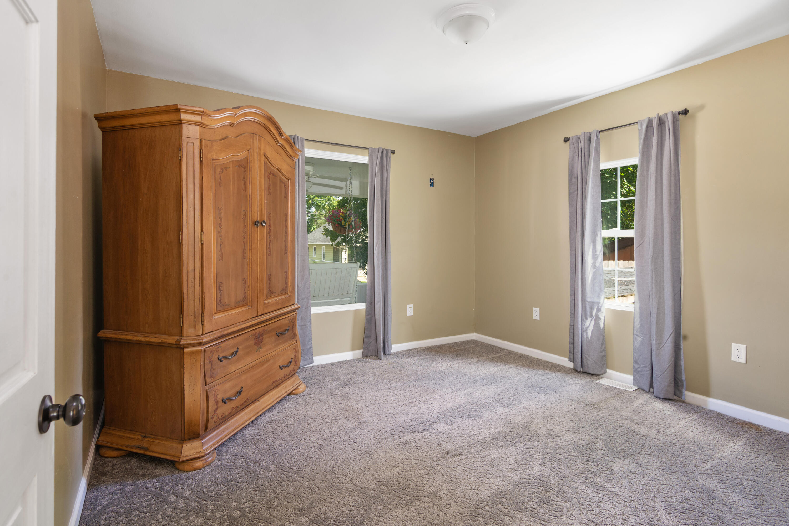 1118 E Alcott Street Kalamazoo MI 49001