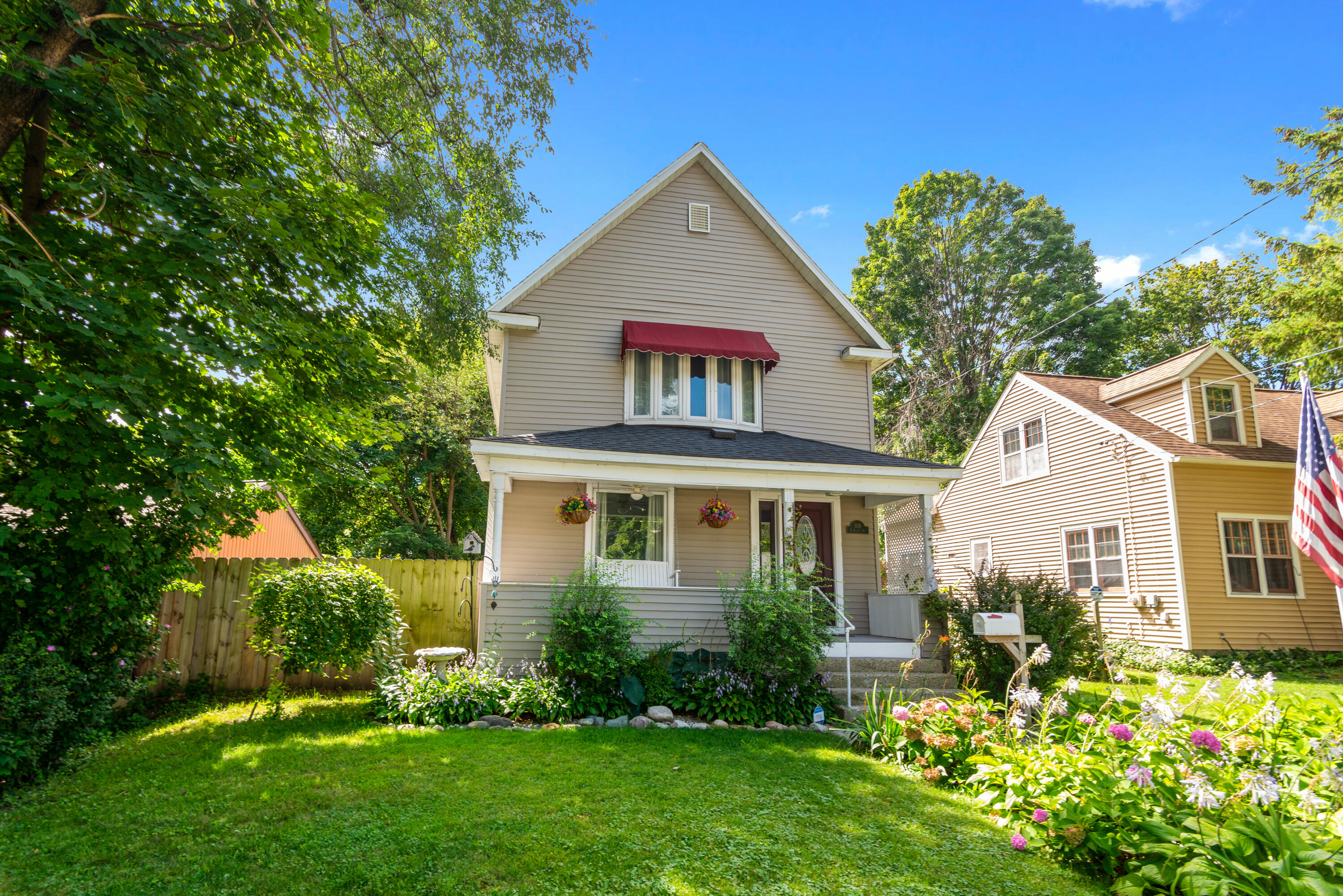 1118 E Alcott Street Kalamazoo MI 49001