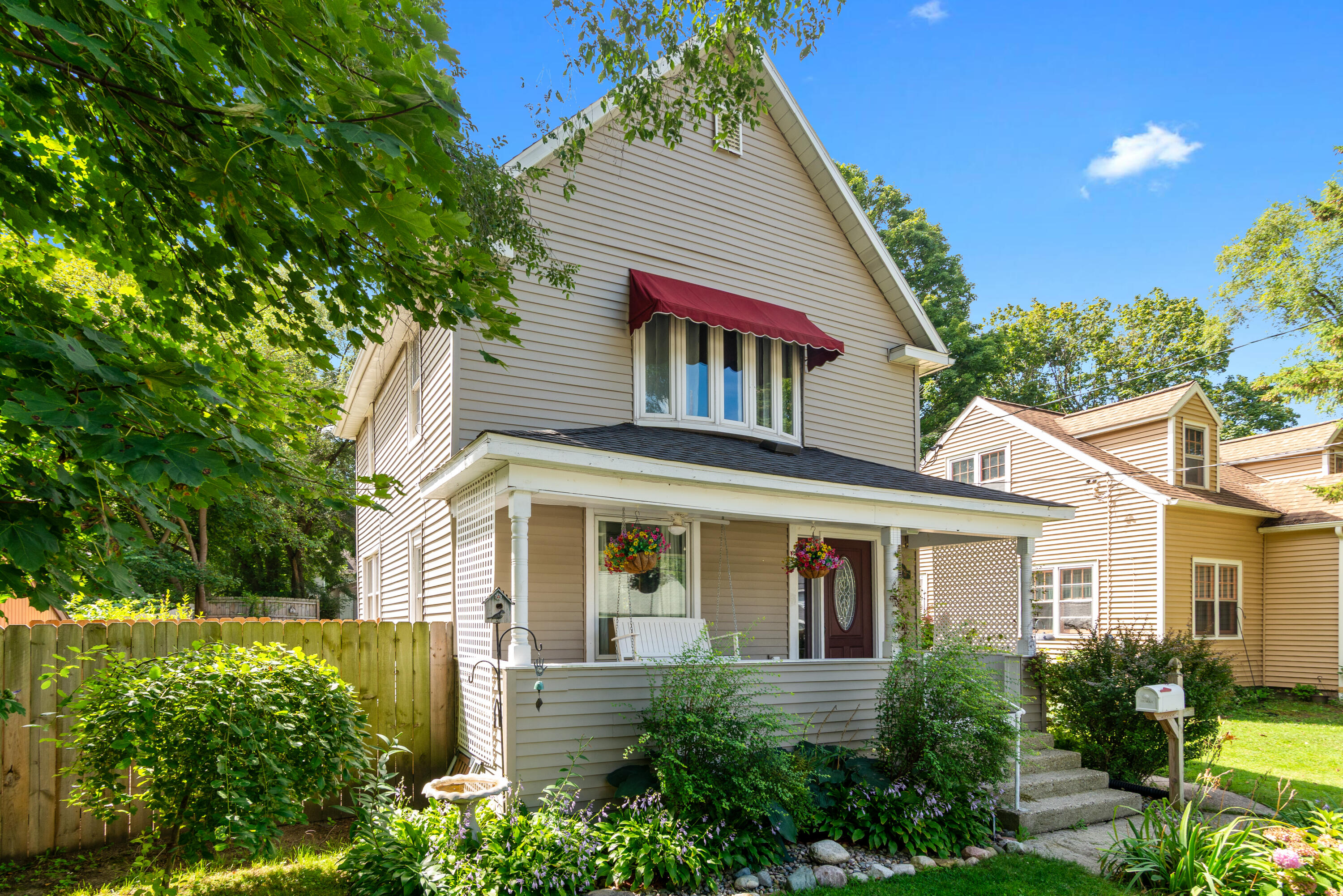 1118 E Alcott Street Kalamazoo MI 49001