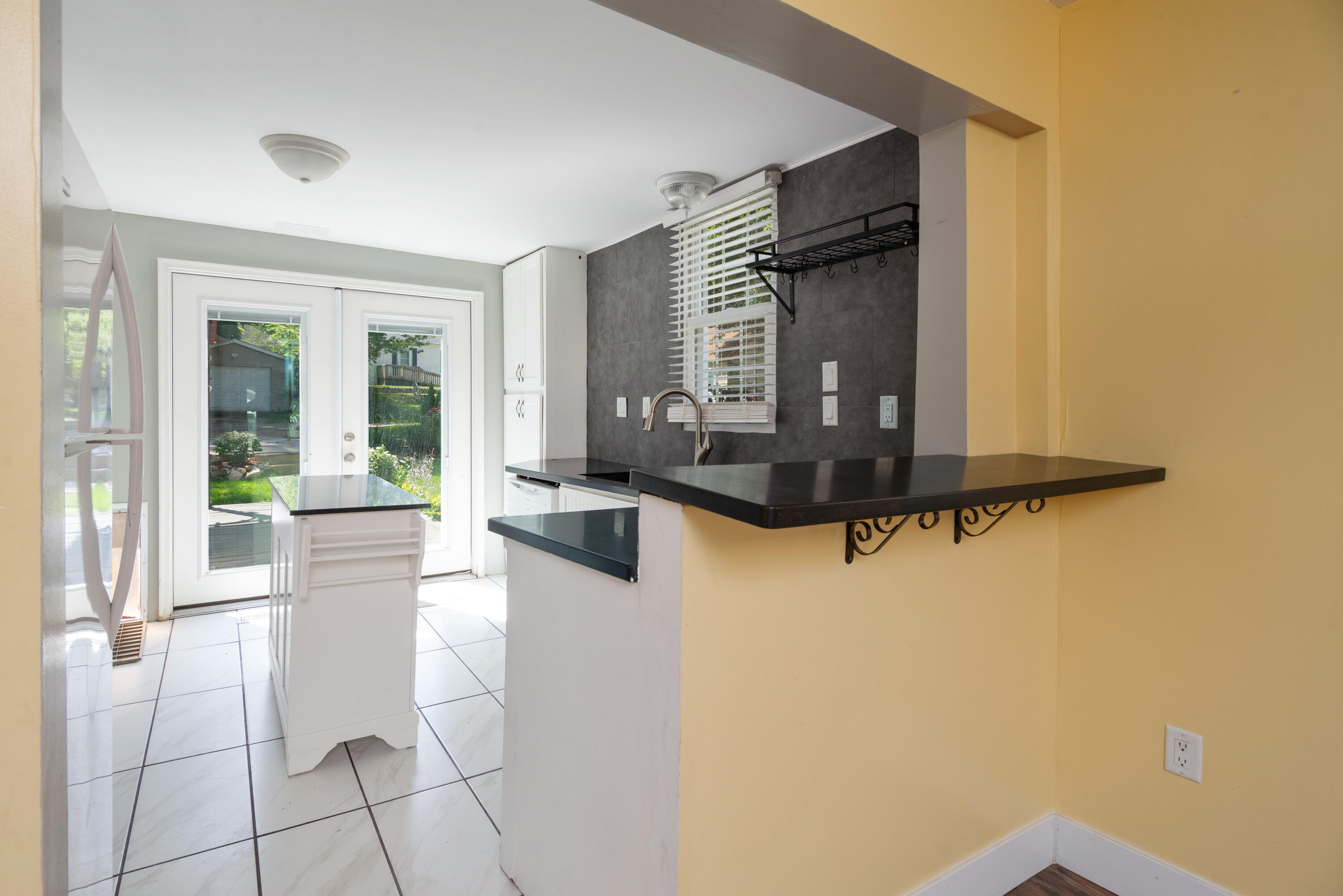 1118 E Alcott Street Kalamazoo MI 49001