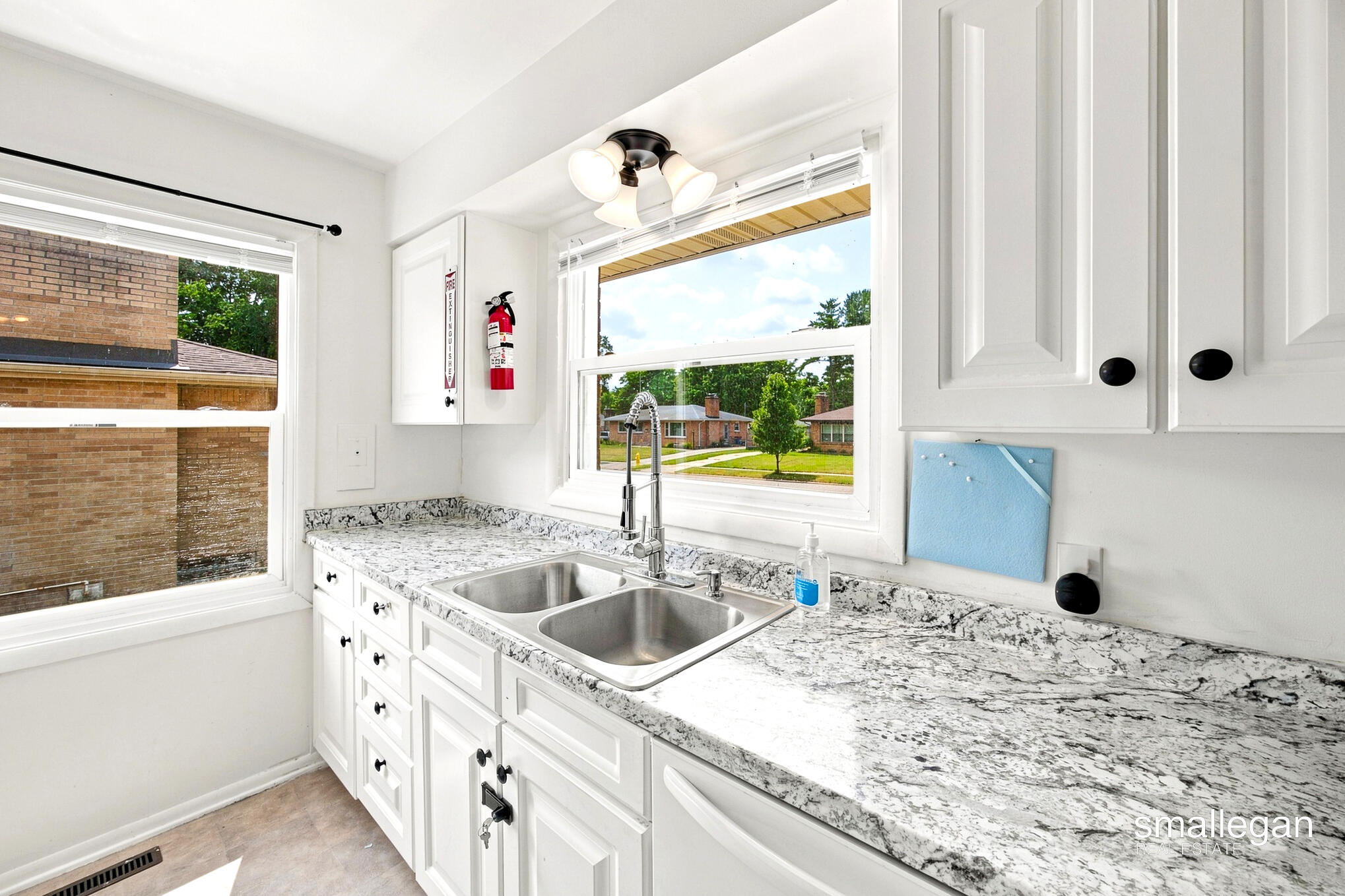 1532 Mayfield Avenue NE Grand Rapids MI 49505