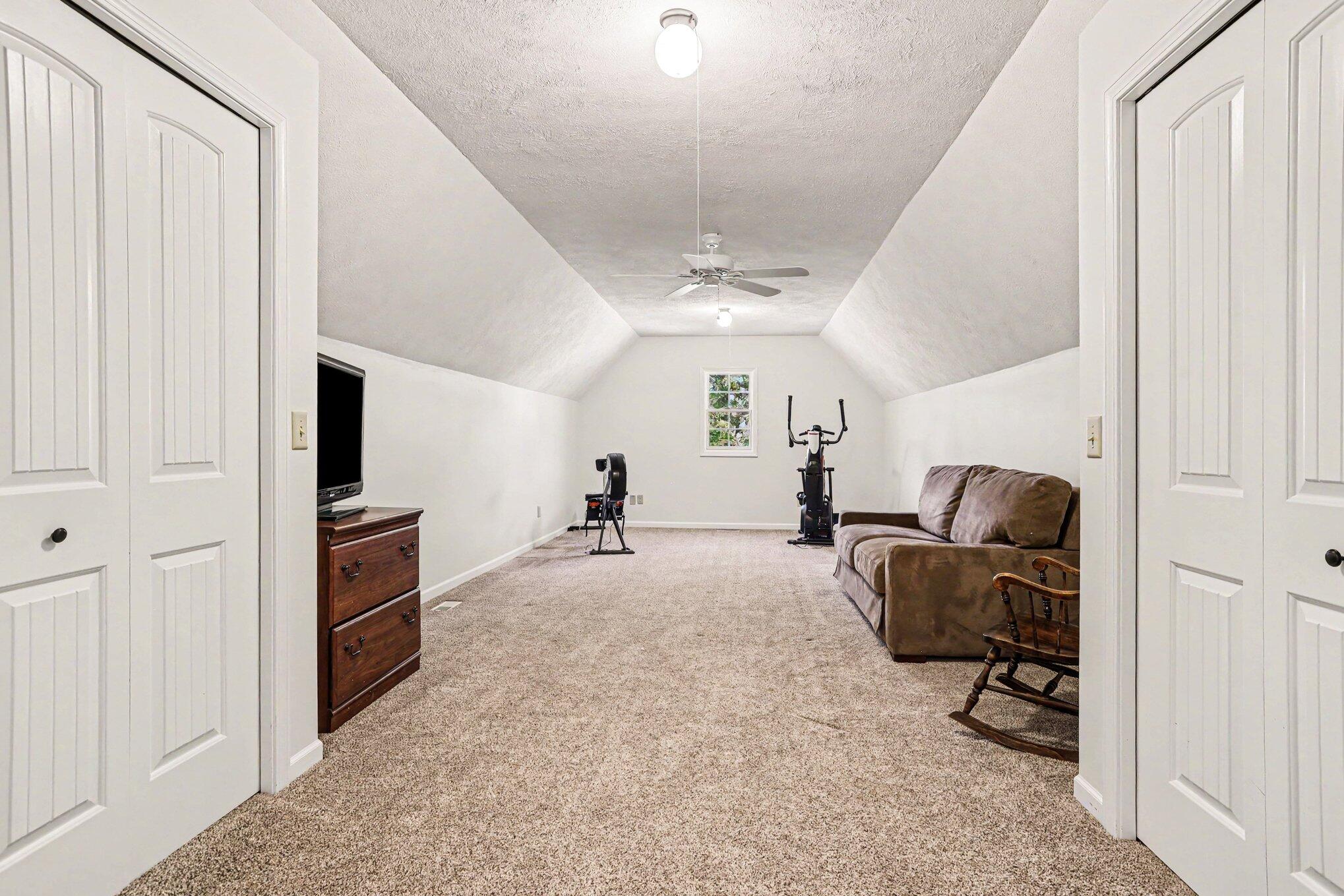 2724 Oldrew Circle Kalamazoo MI 49009