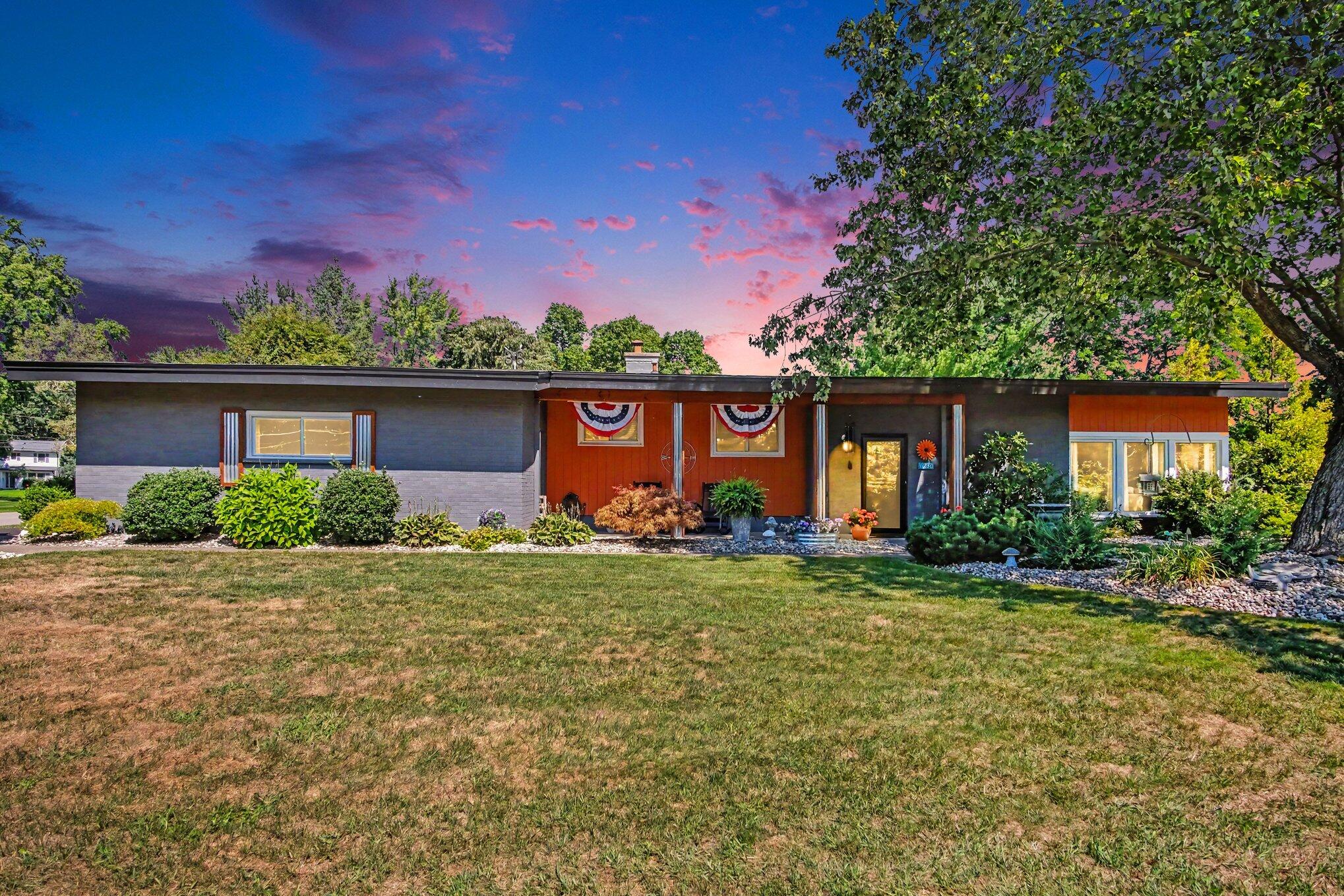 6230 Blythefield Avenue NE Rockford MI 49341