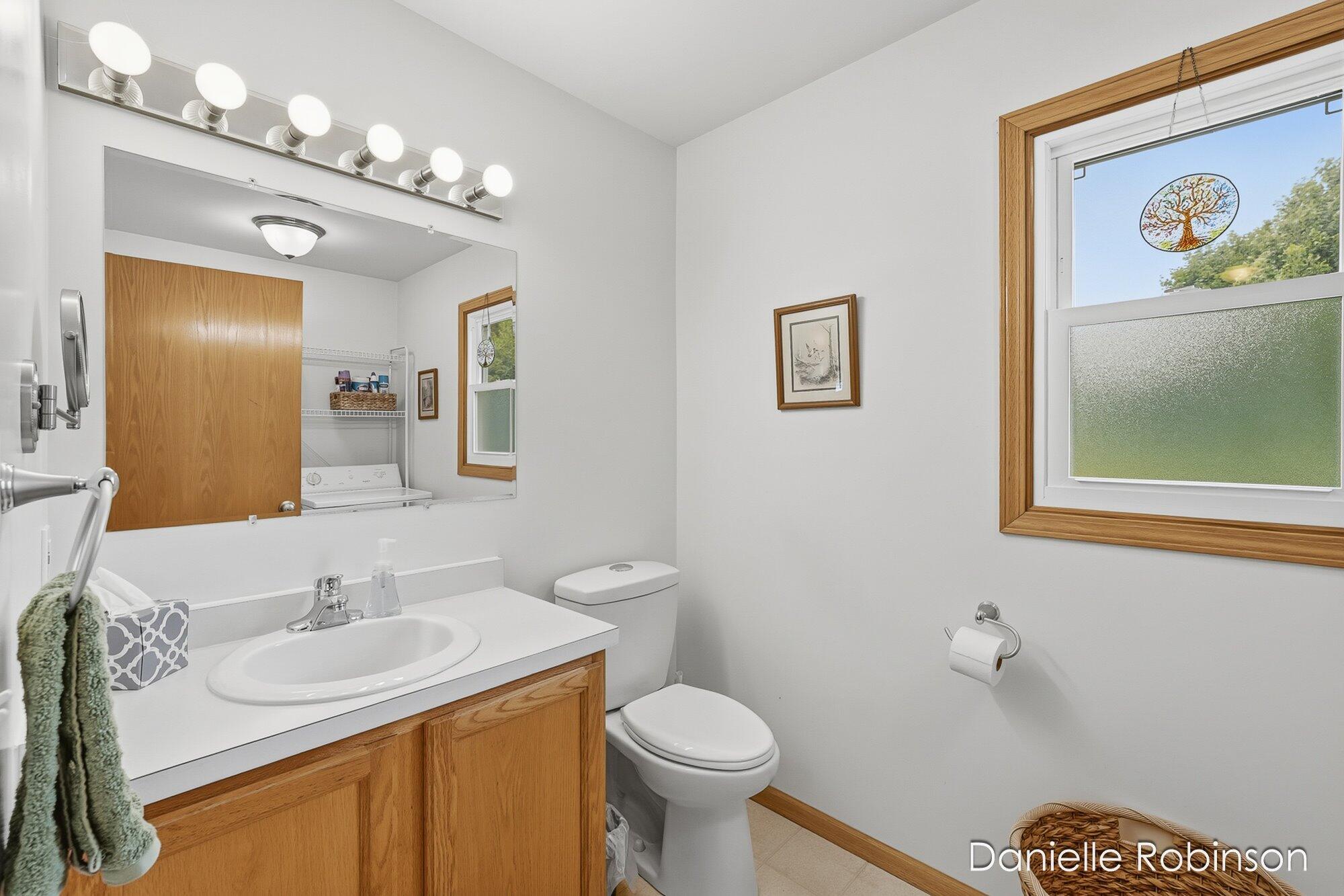 6829 12 Mile Road NE Rockford MI 49341