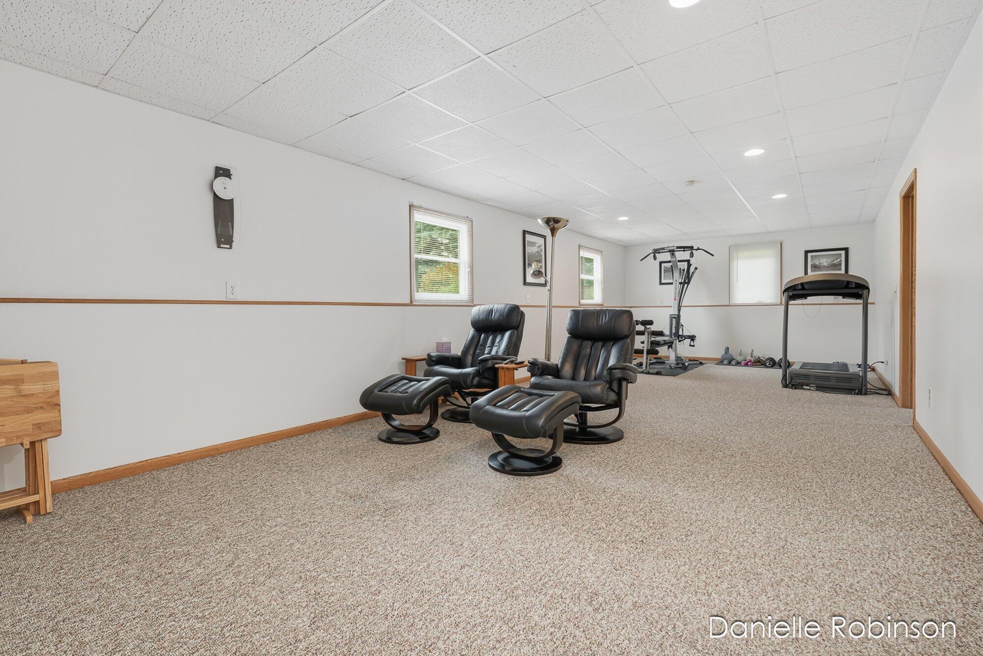6829 12 Mile Road NE Rockford MI 49341