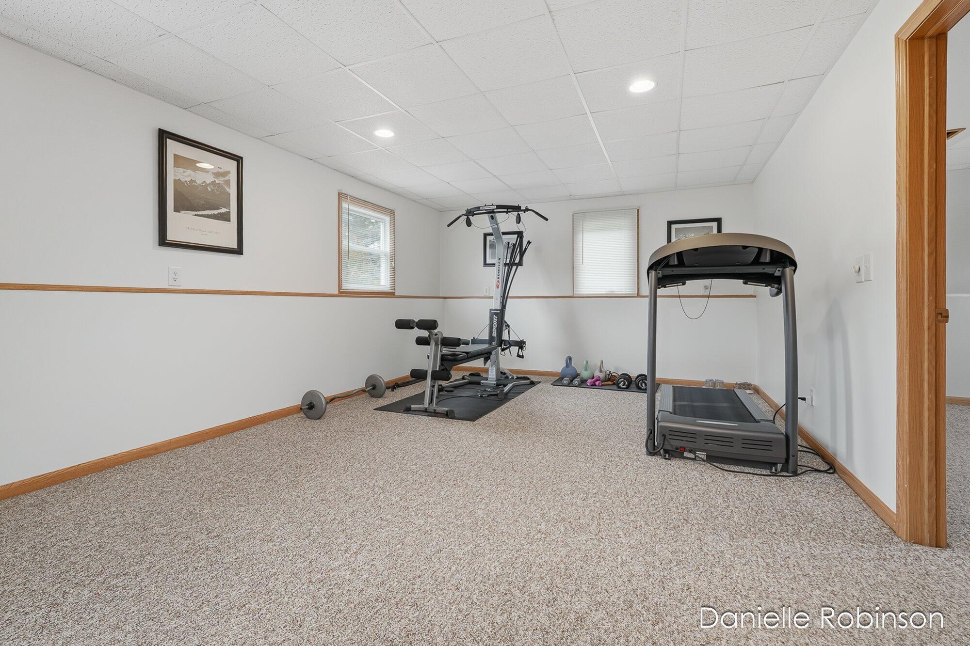 6829 12 Mile Road NE Rockford MI 49341