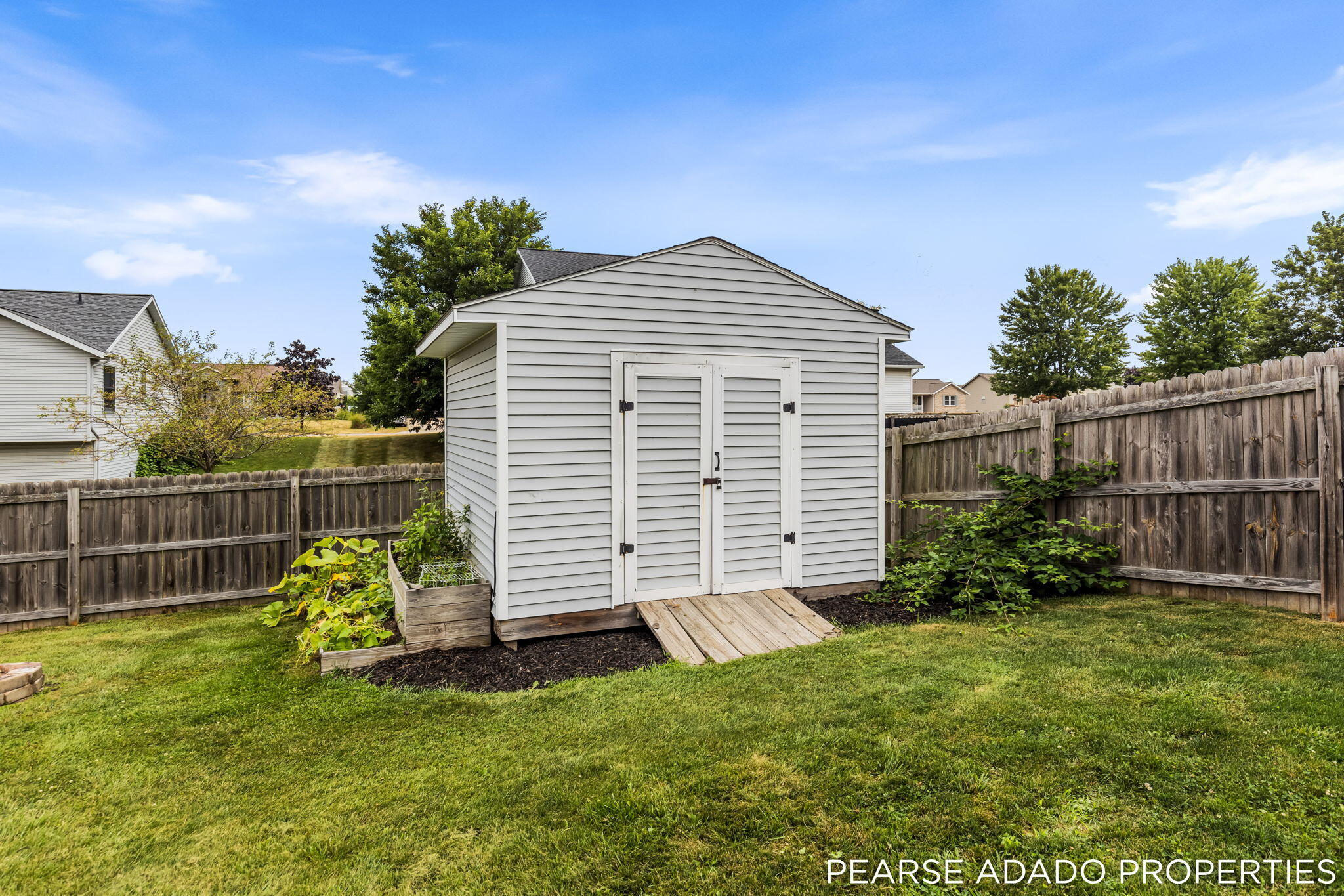 8325 Bennigan Lane Zeeland MI 49464