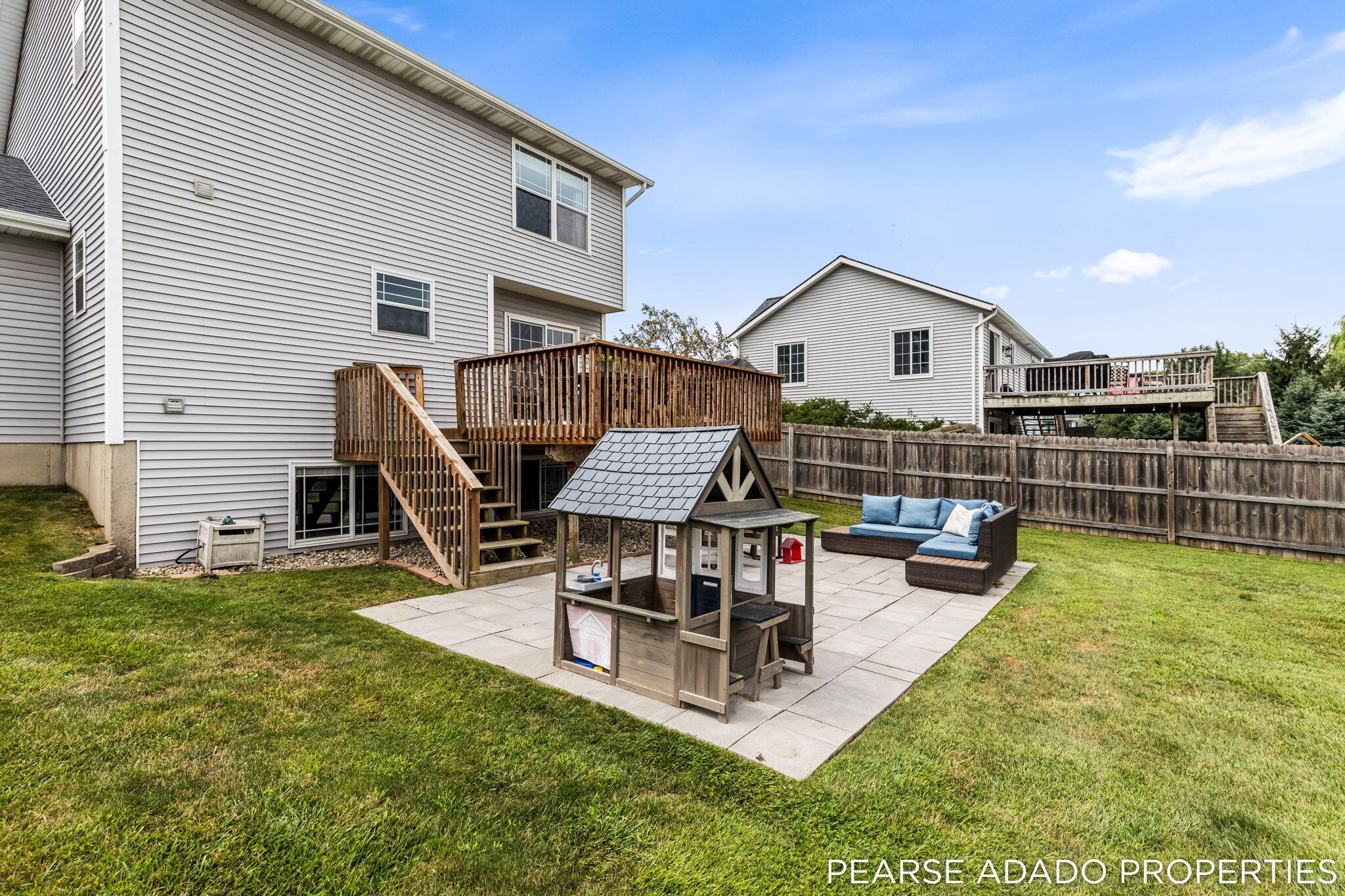 8325 Bennigan Lane Zeeland MI 49464
