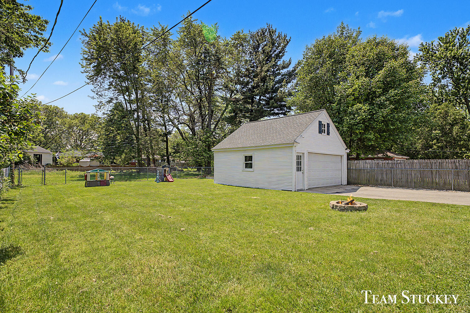 216 Boltwood Drive NE Grand Rapids MI 49505