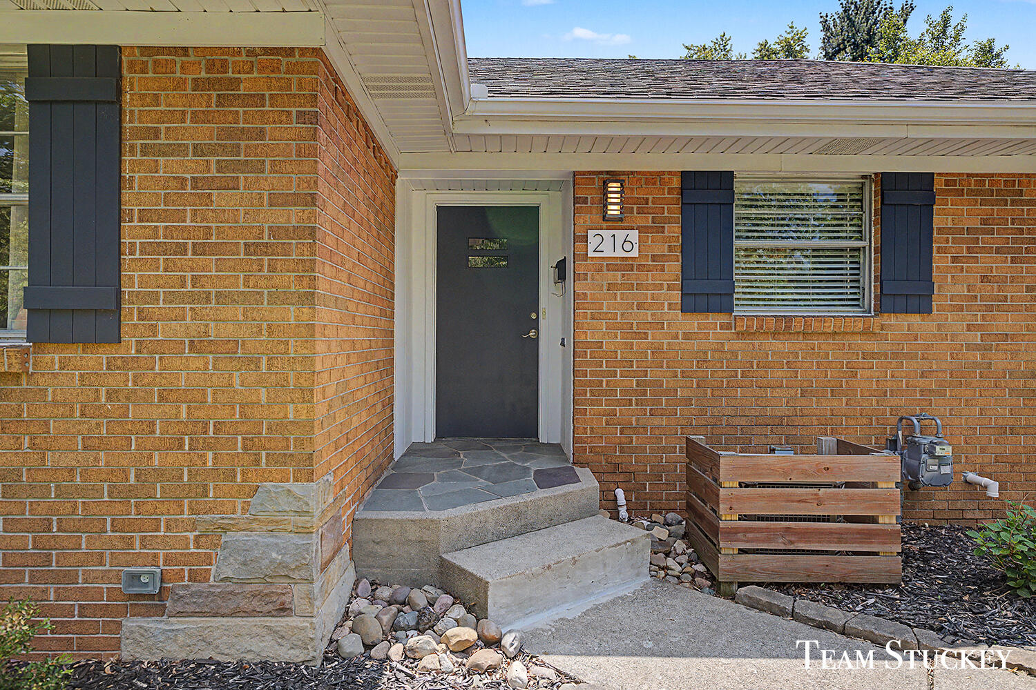 216 Boltwood Drive NE Grand Rapids MI 49505