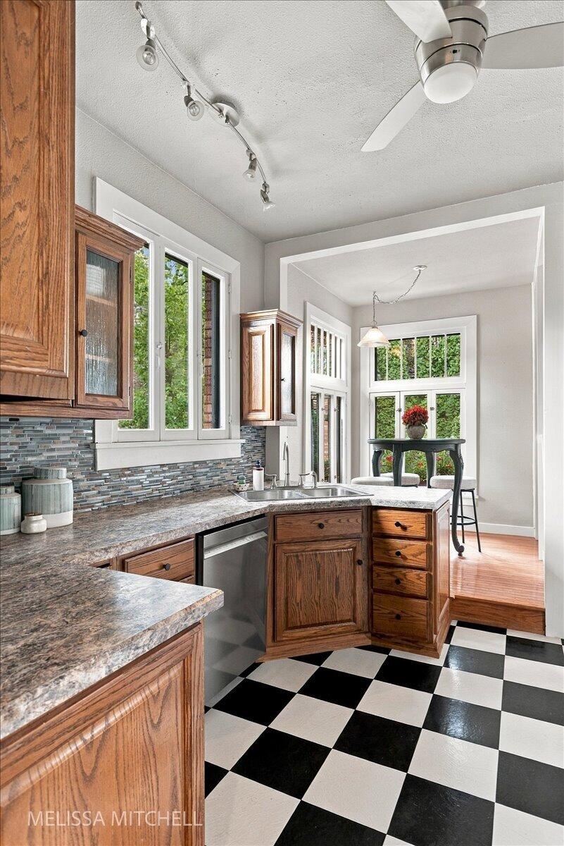 1009 Breton Road SE East Grand Rapids MI 49506