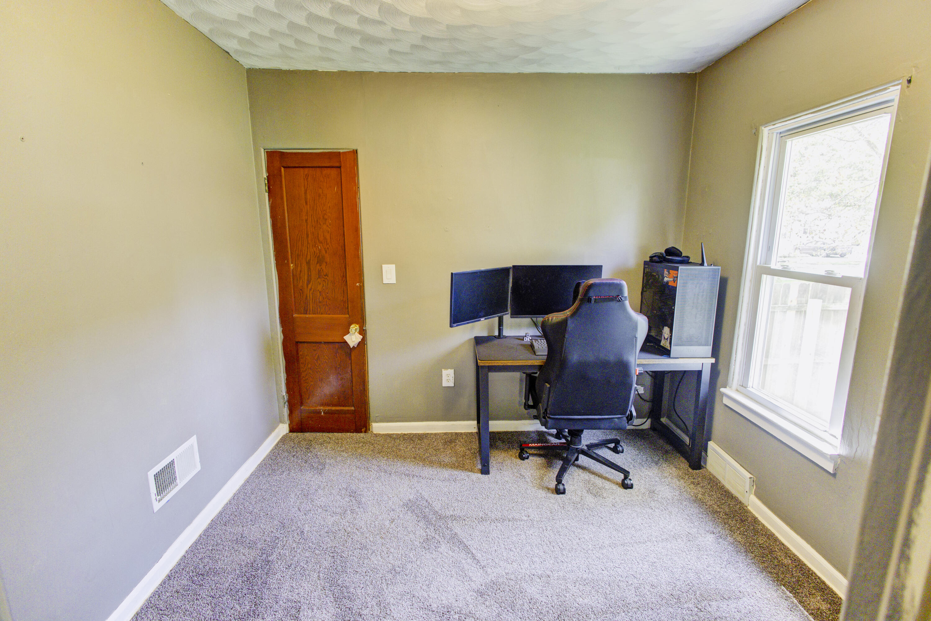2504 Logan Avenue Kalamazoo MI 49008