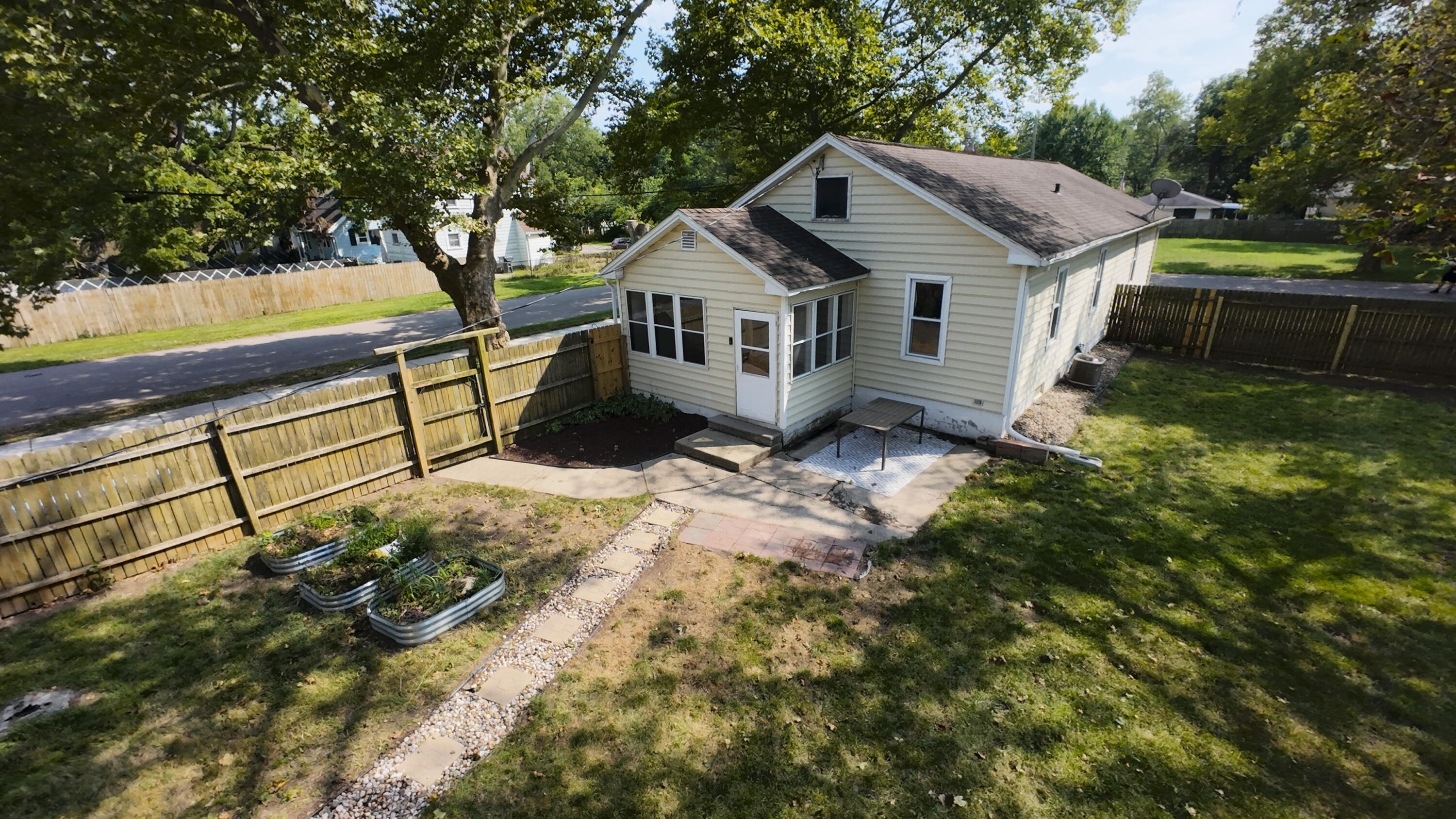 2504 Logan Avenue Kalamazoo MI 49008