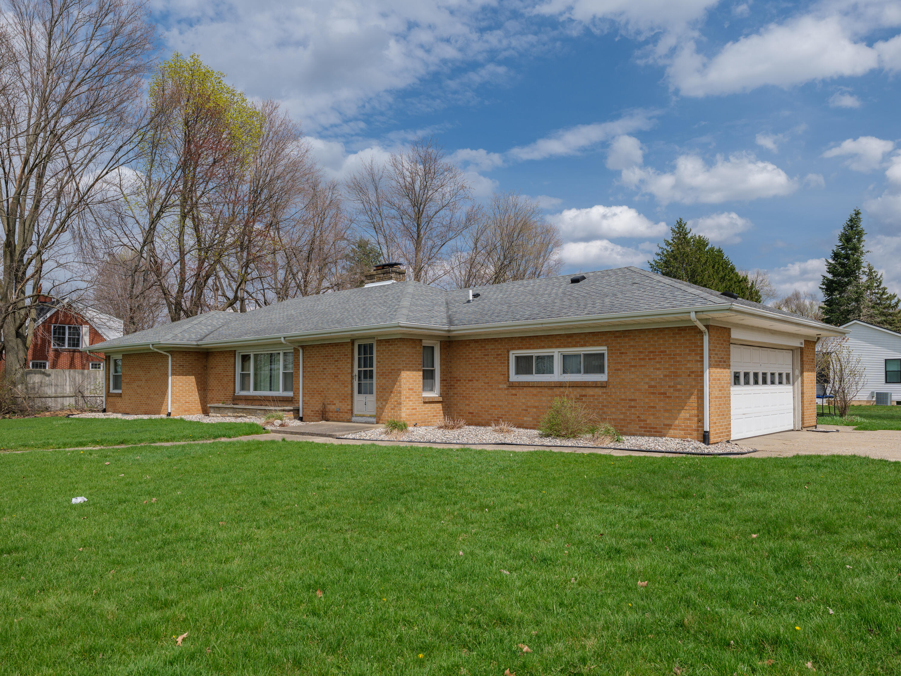 141 S Drake Road Kalamazoo MI 49009