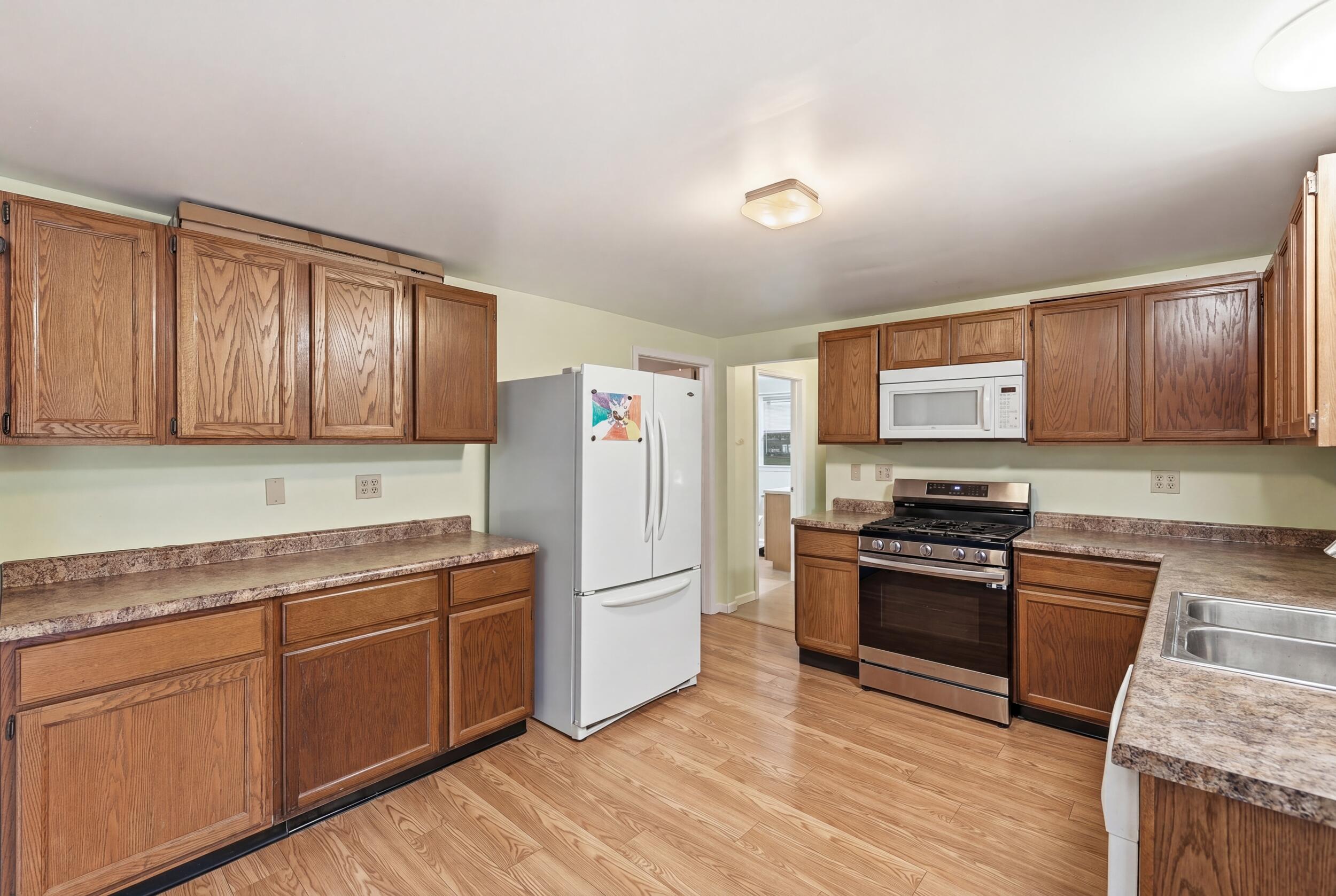 8580 N Riverview Drive Kalamazoo MI 49004