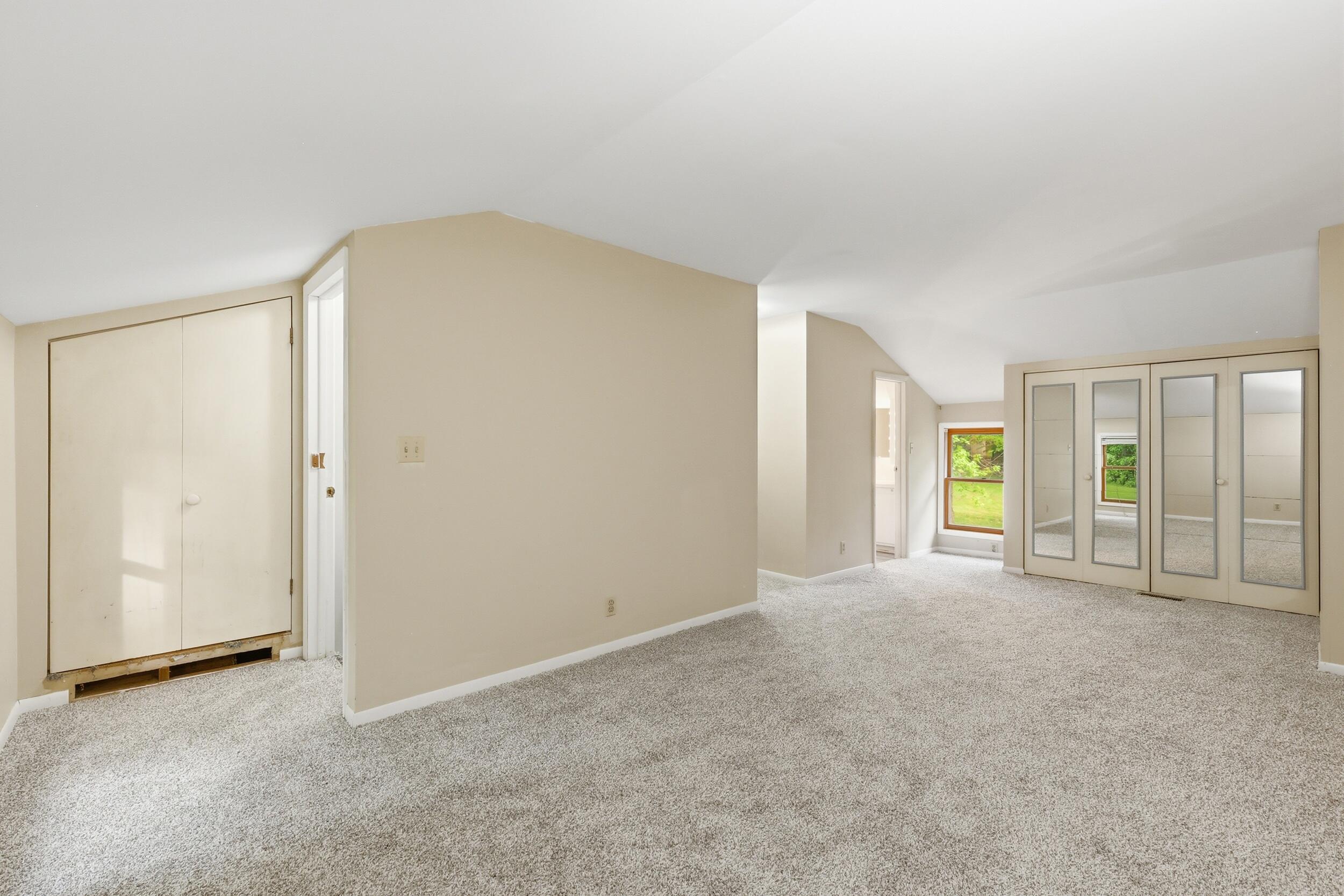 8580 N Riverview Drive Kalamazoo MI 49004
