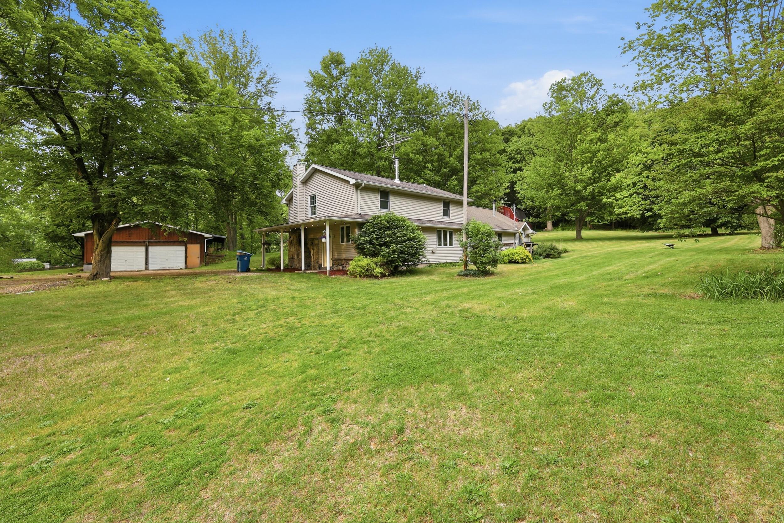 8580 N Riverview Drive Kalamazoo MI 49004