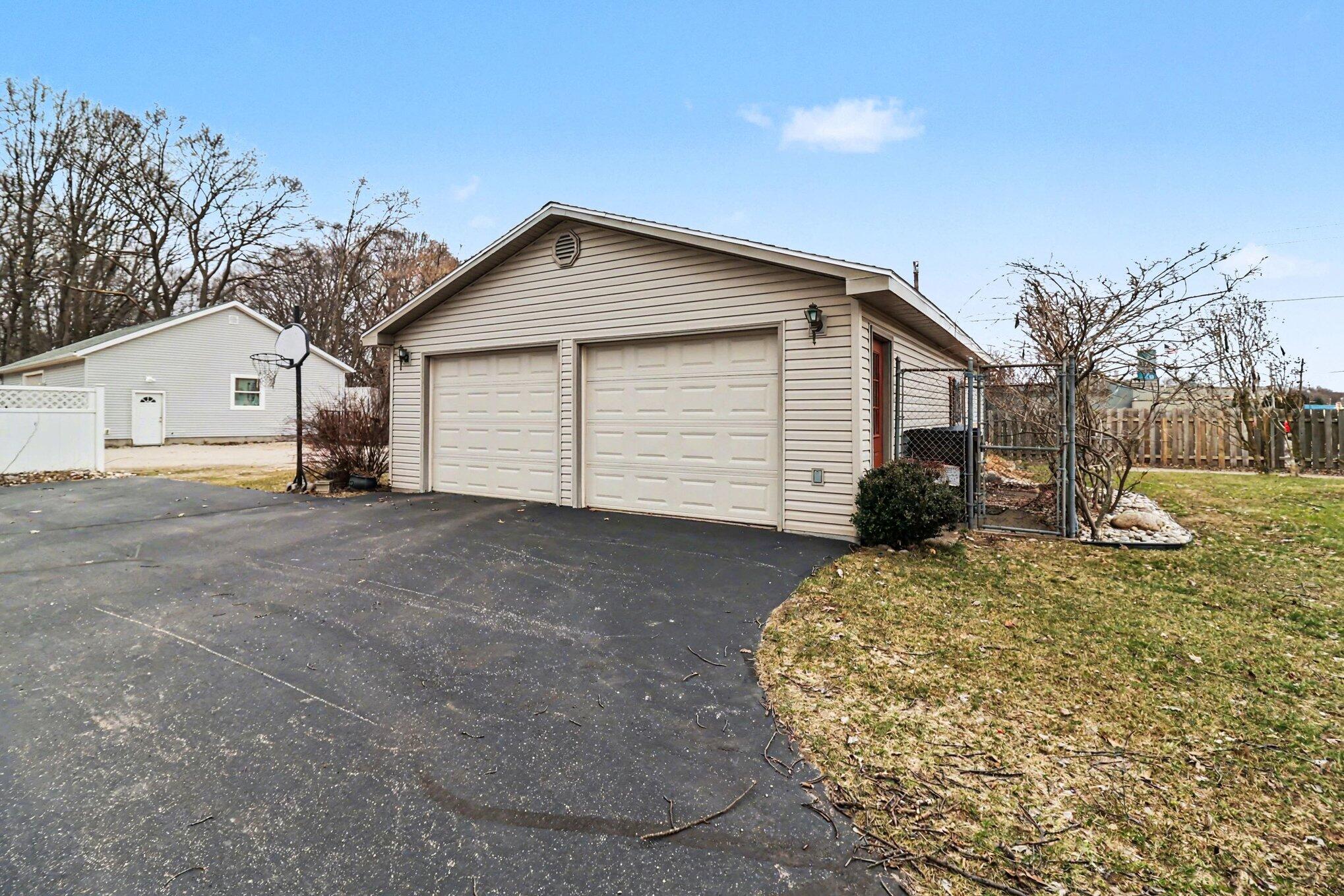 802 N Emily Street Ludington MI 49431