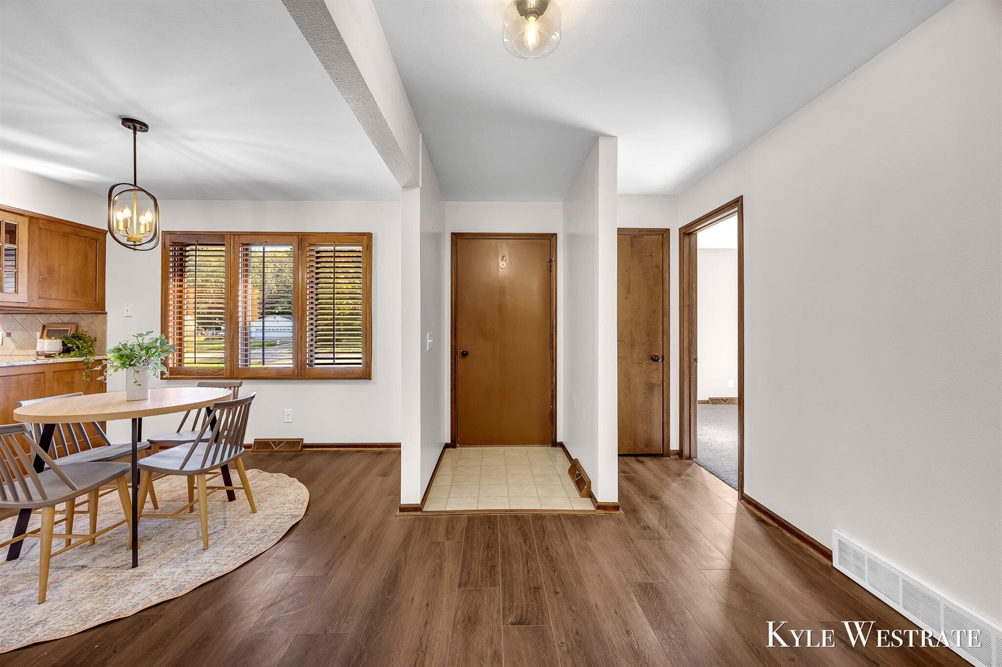 879 W 26th Street Holland MI 49423