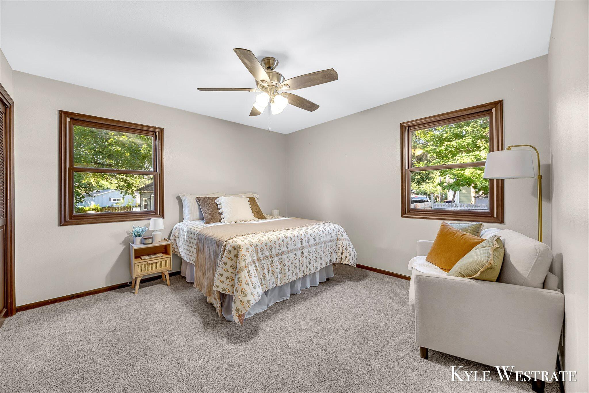 879 W 26th Street Holland MI 49423