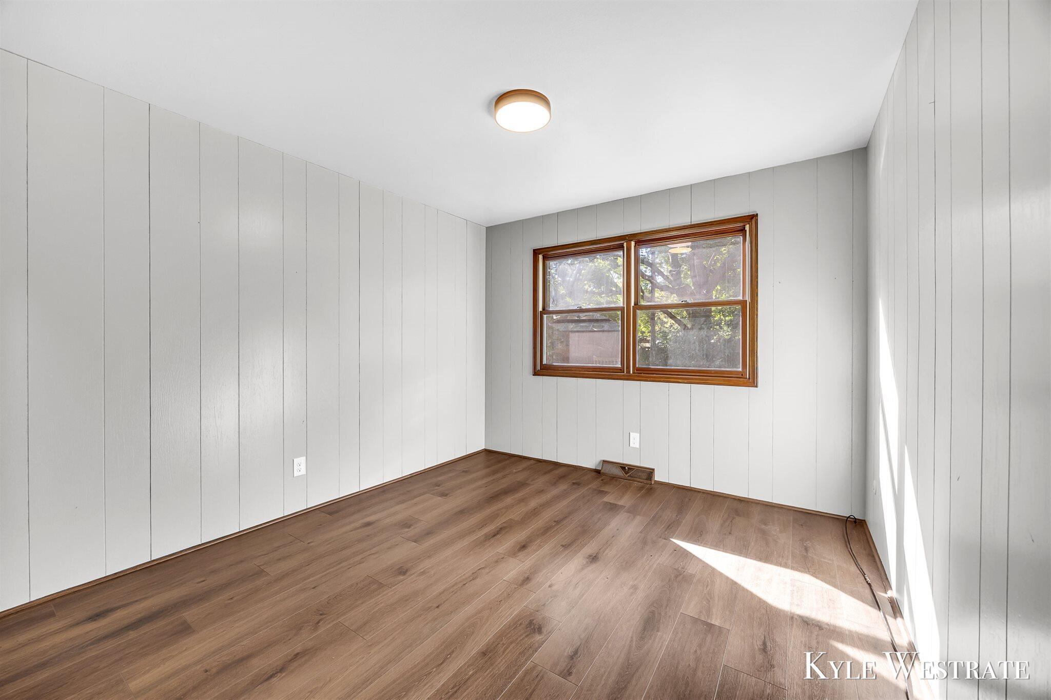 879 W 26th Street Holland MI 49423