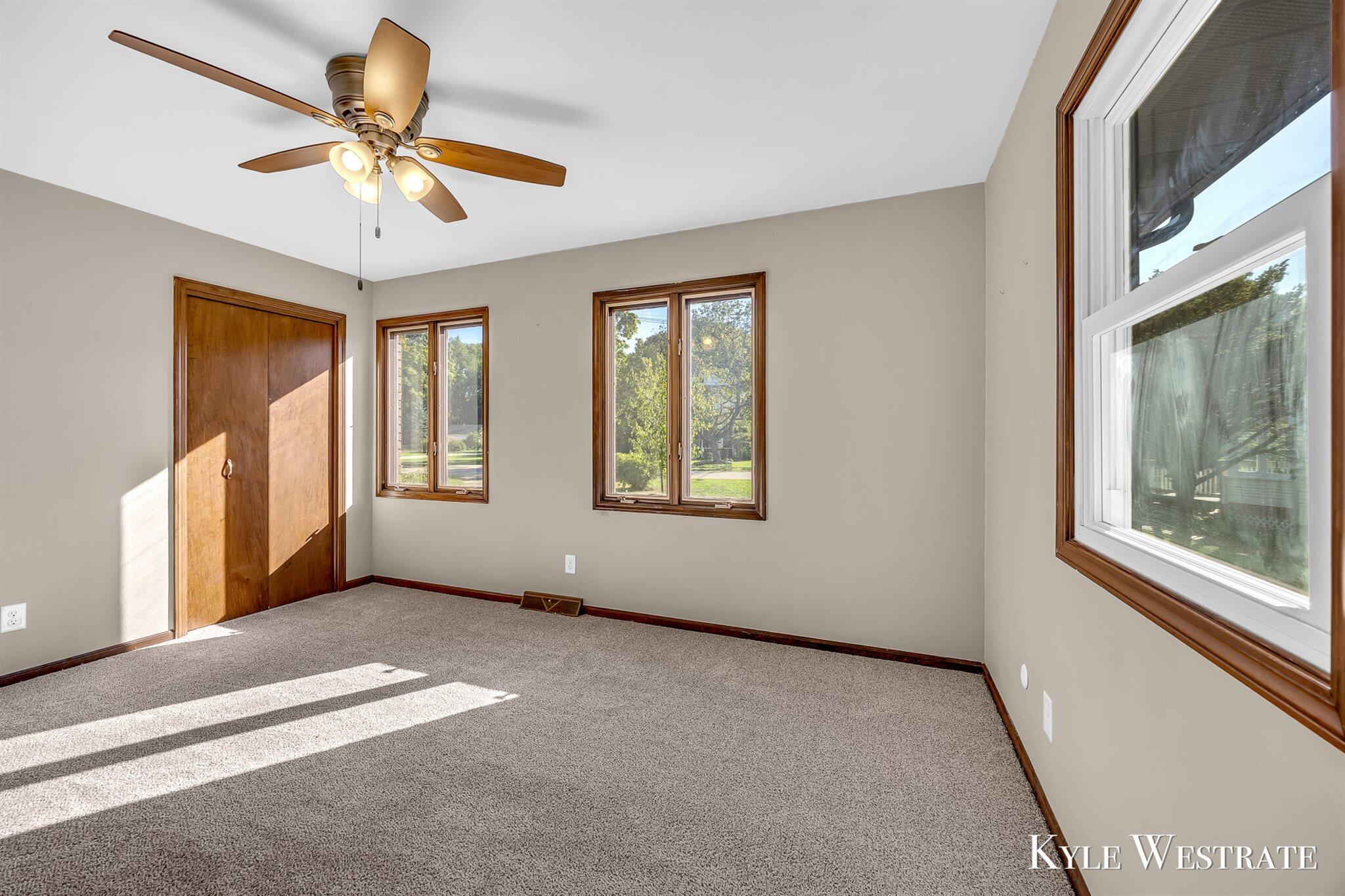 879 W 26th Street Holland MI 49423