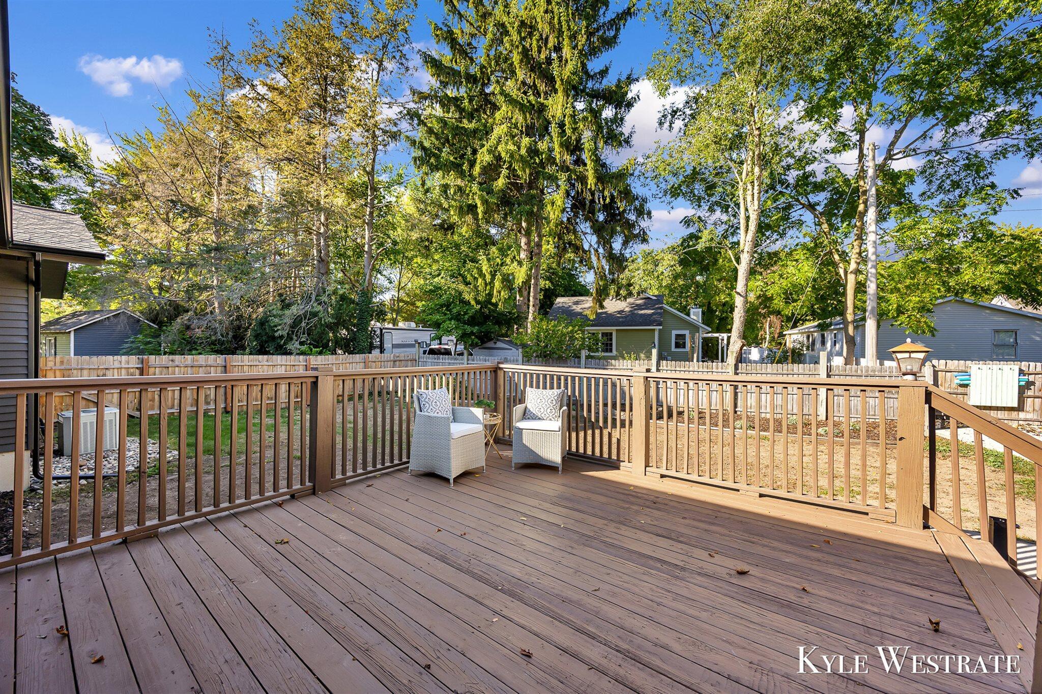 879 W 26th Street Holland MI 49423