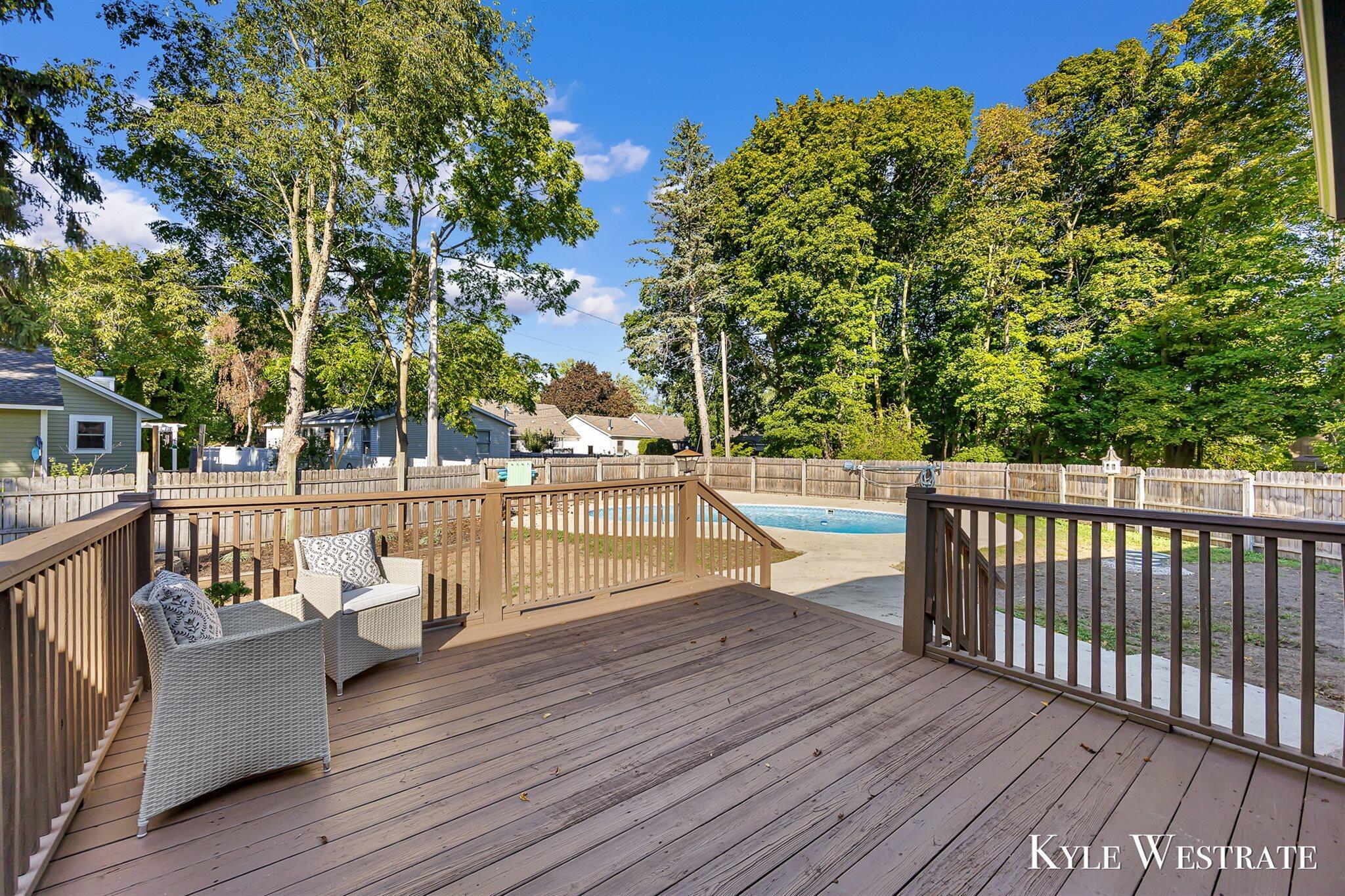 879 W 26th Street Holland MI 49423