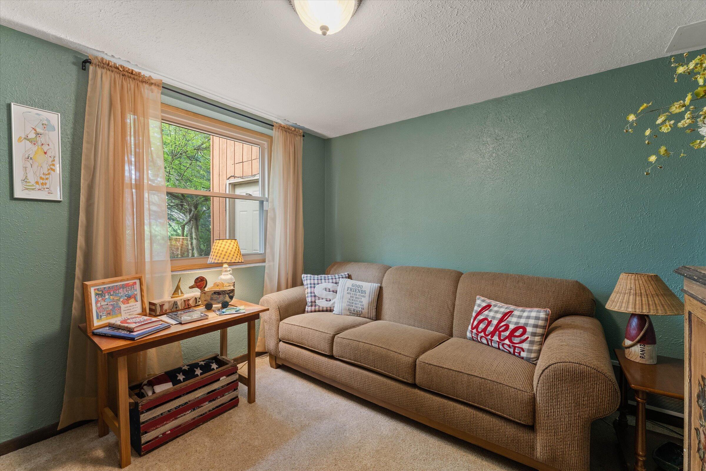 70328 Lakeview Drive Edwardsburg MI 49112