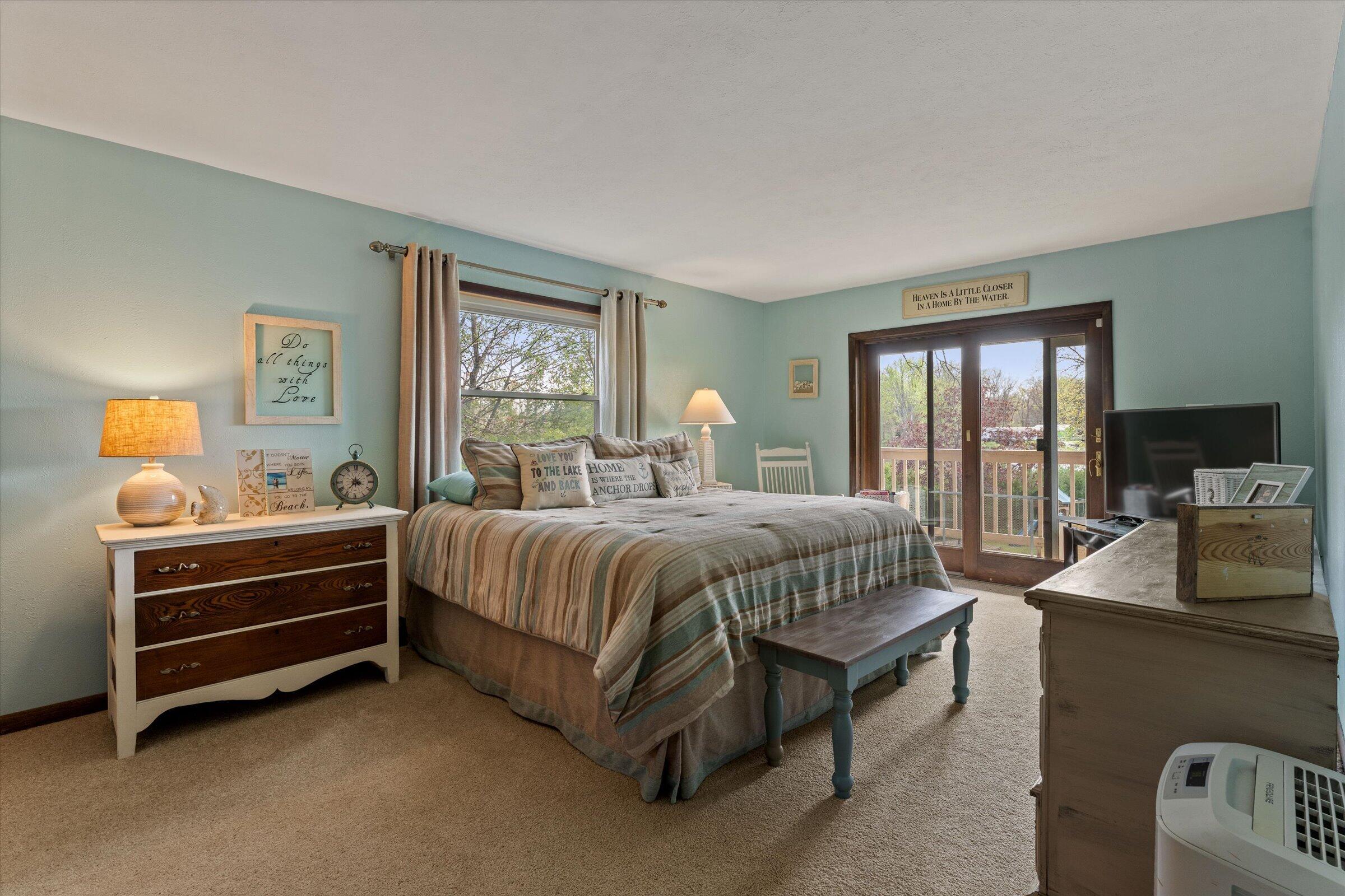 70328 Lakeview Drive Edwardsburg MI 49112
