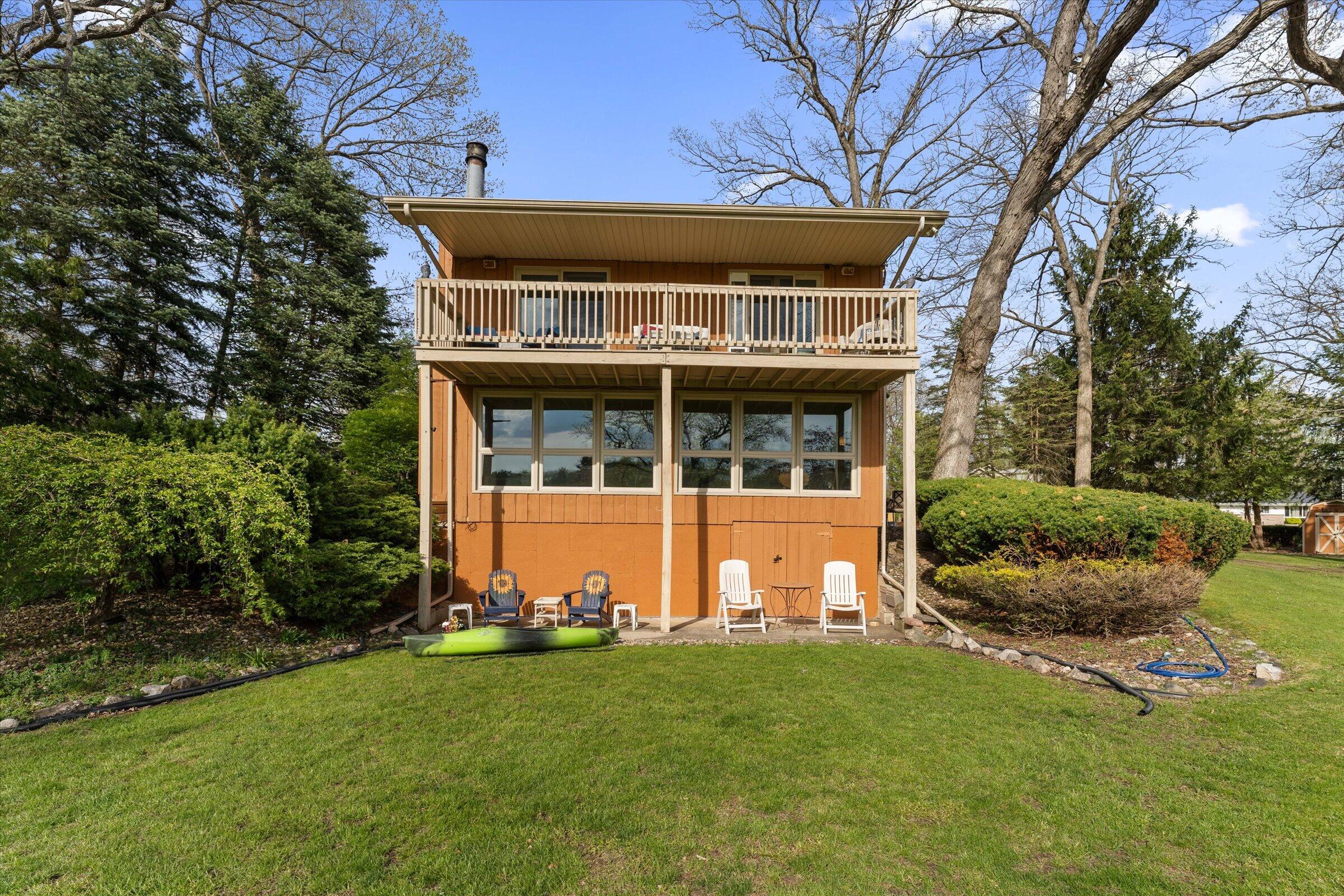 70328 Lakeview Drive Edwardsburg MI 49112