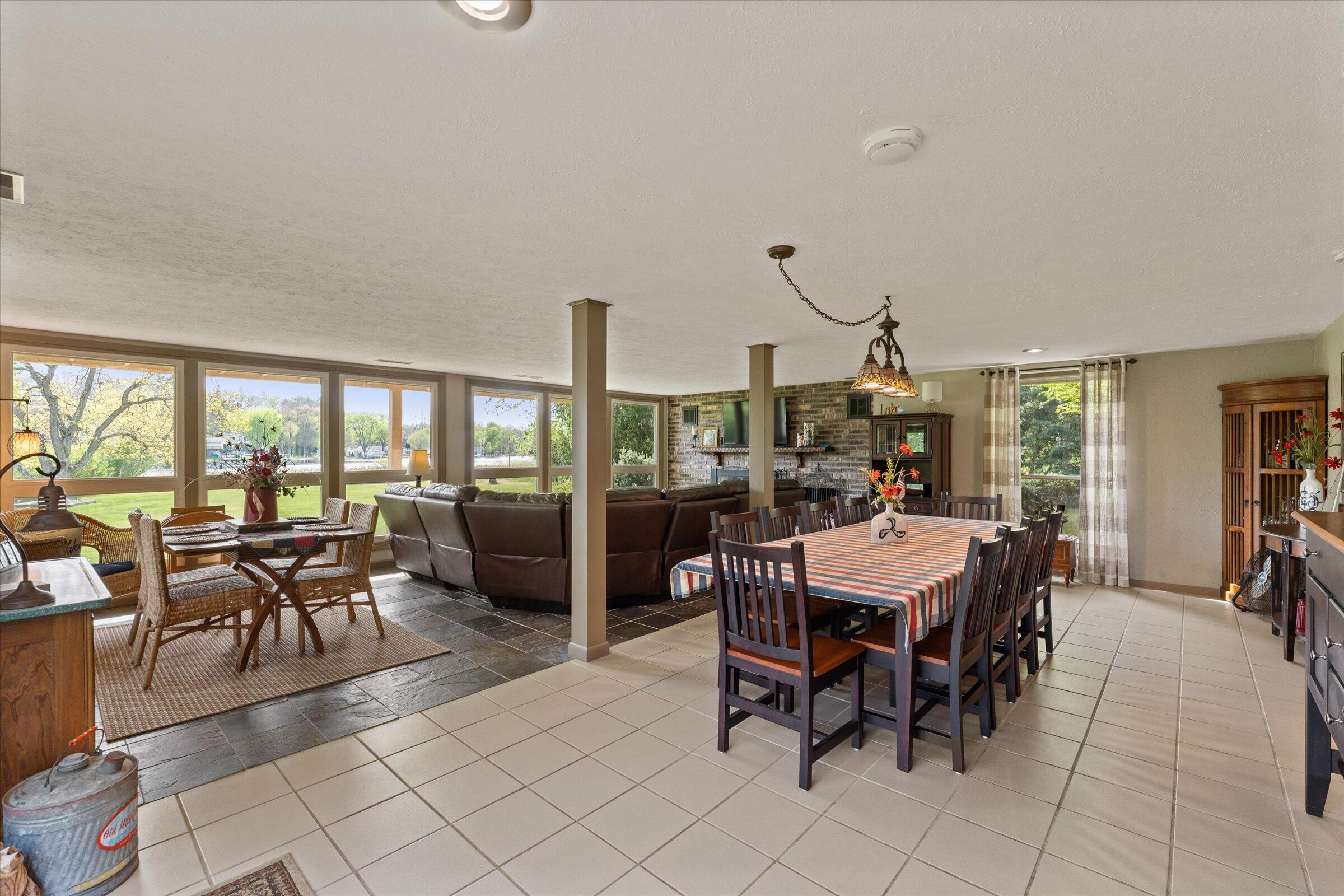 70328 Lakeview Drive Edwardsburg MI 49112
