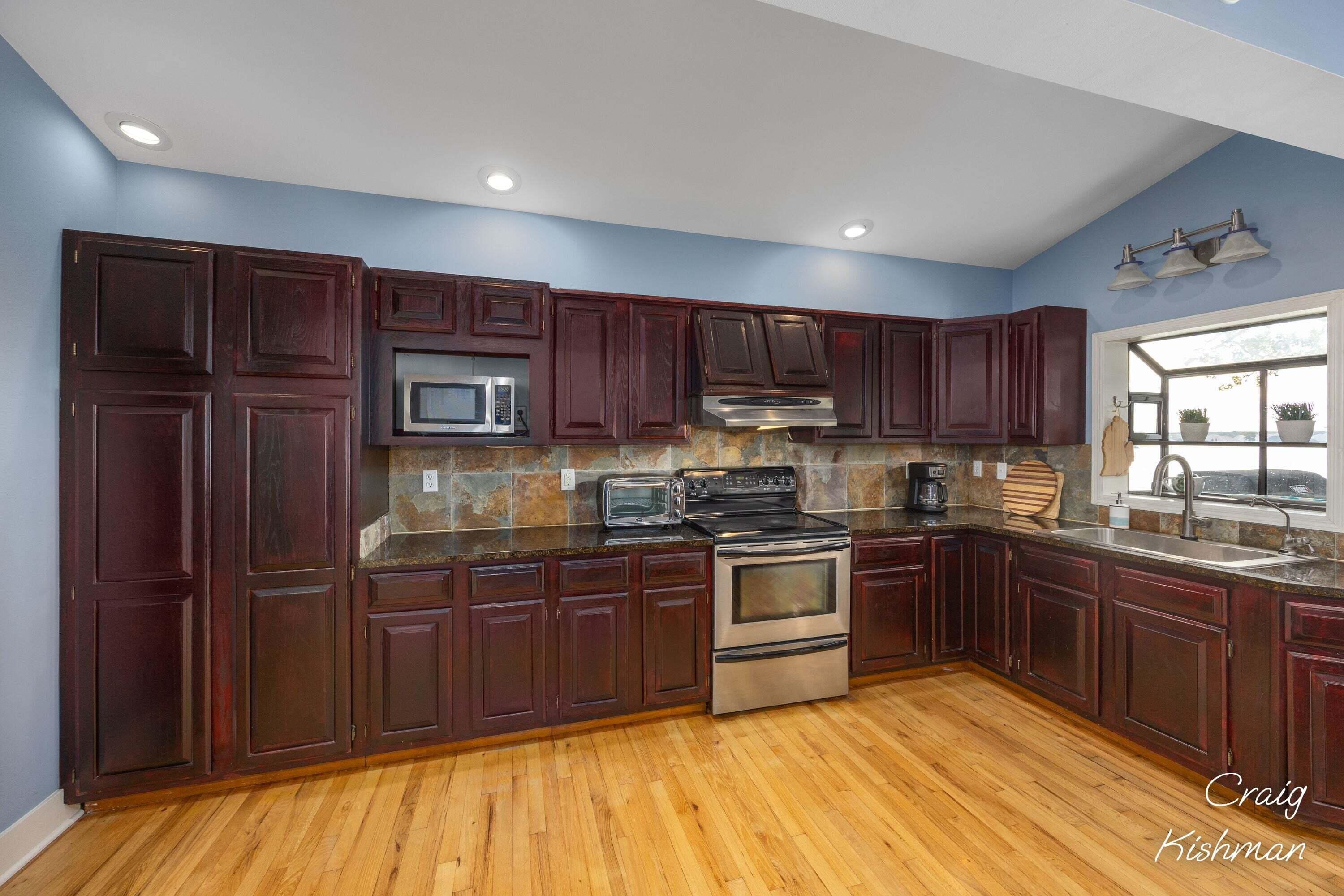 1649 Ruddiman Drive Muskegon MI 49445