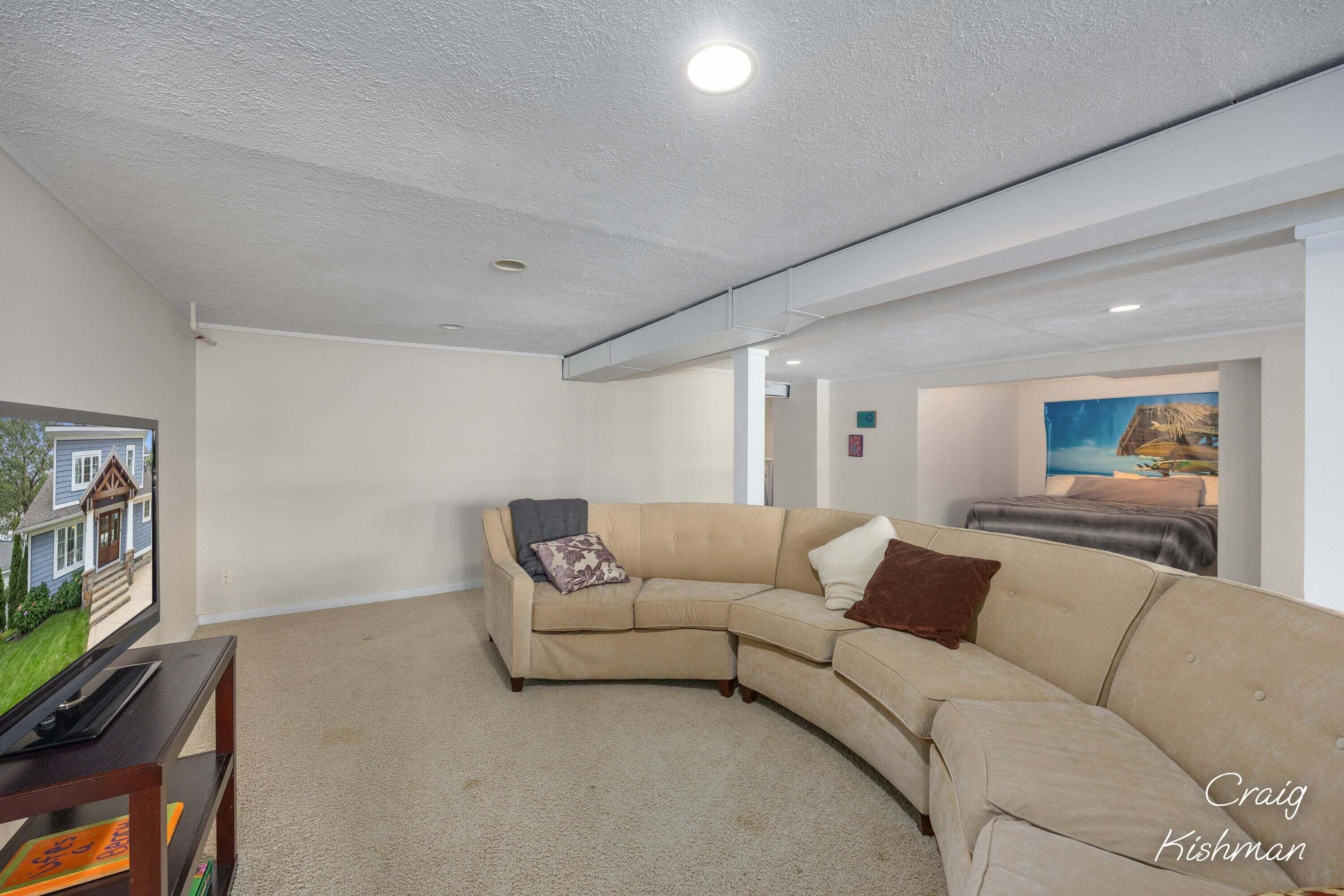 1649 Ruddiman Drive Muskegon MI 49445