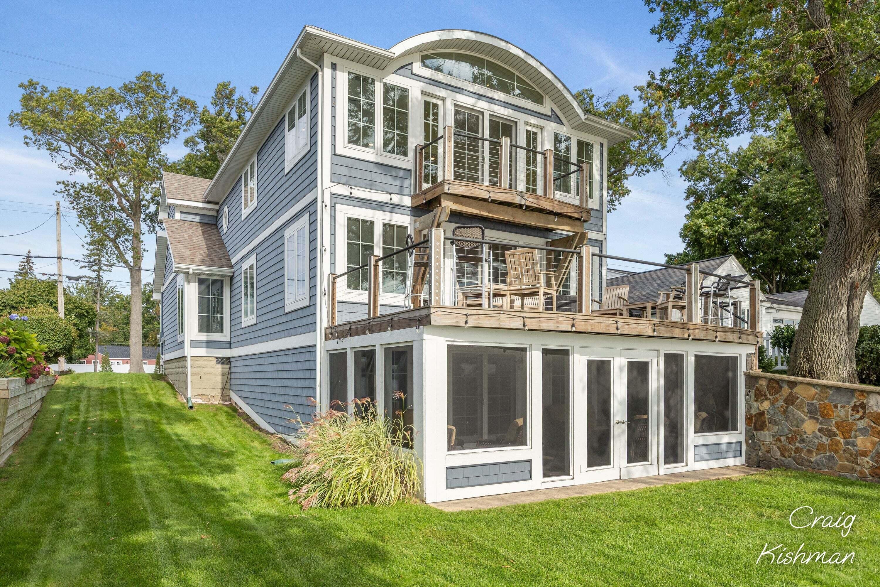 1649 Ruddiman Drive Muskegon MI 49445