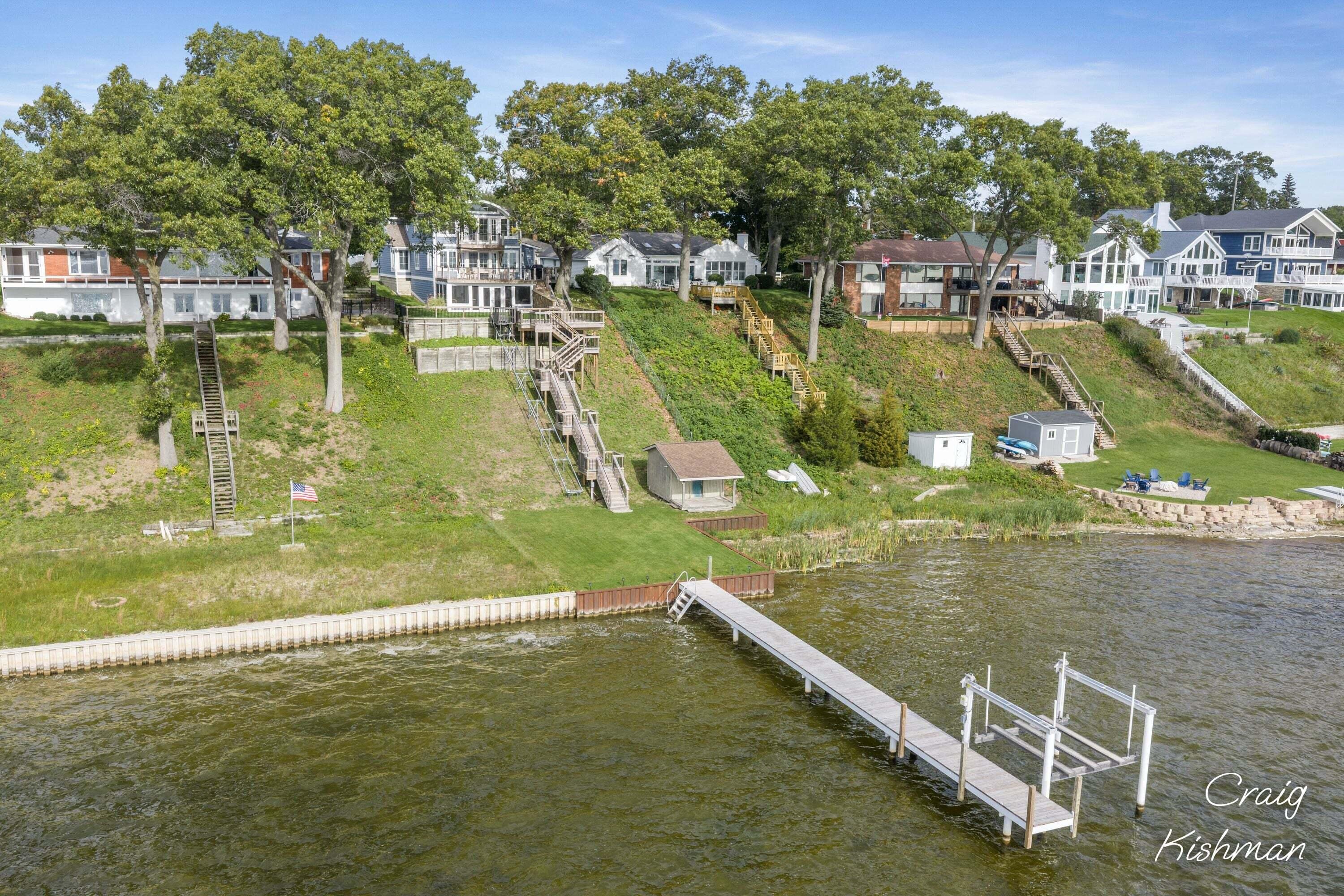 1649 Ruddiman Drive Muskegon MI 49445